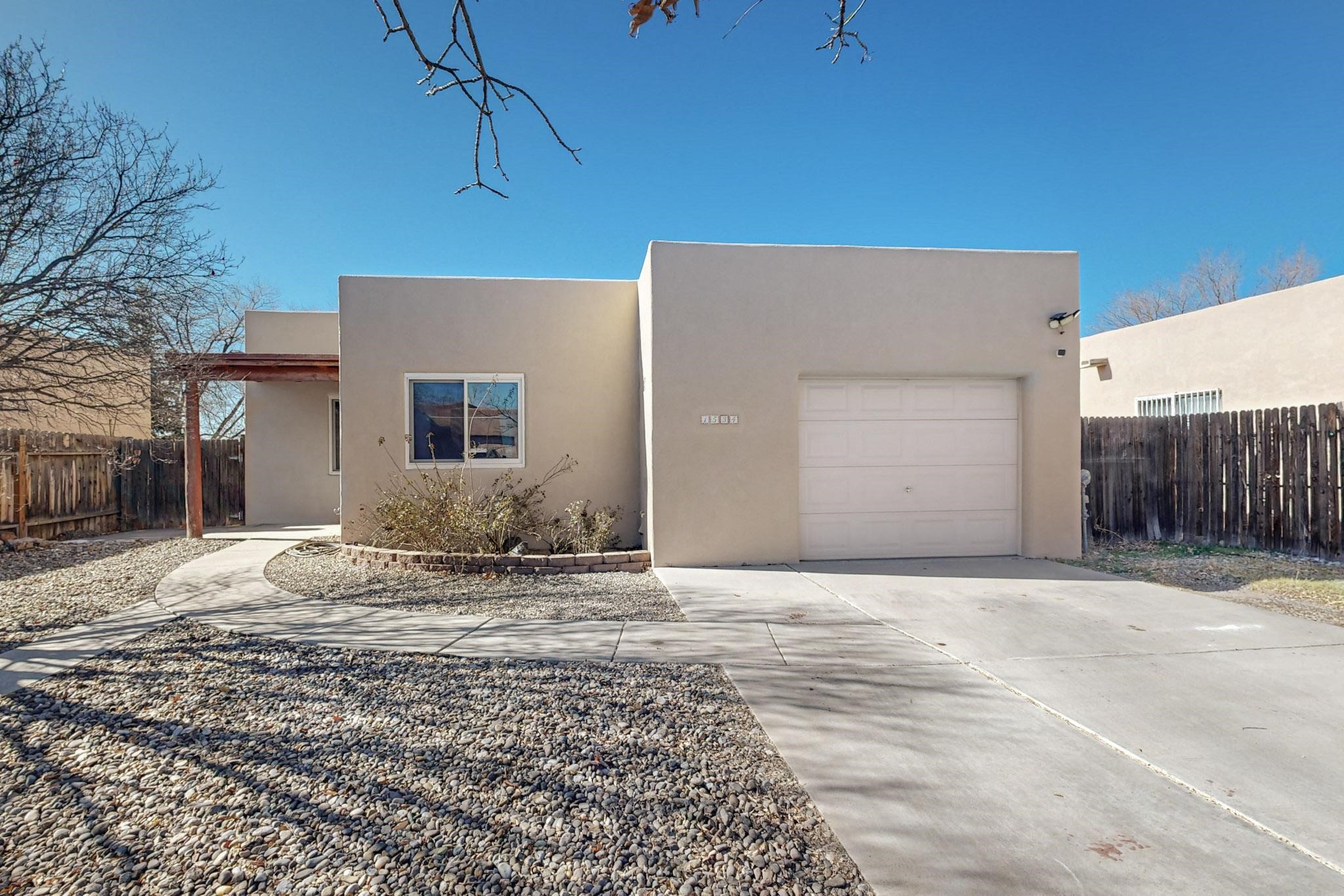 1534 Calle Angelina, Santa Fe, New Mexico image 2