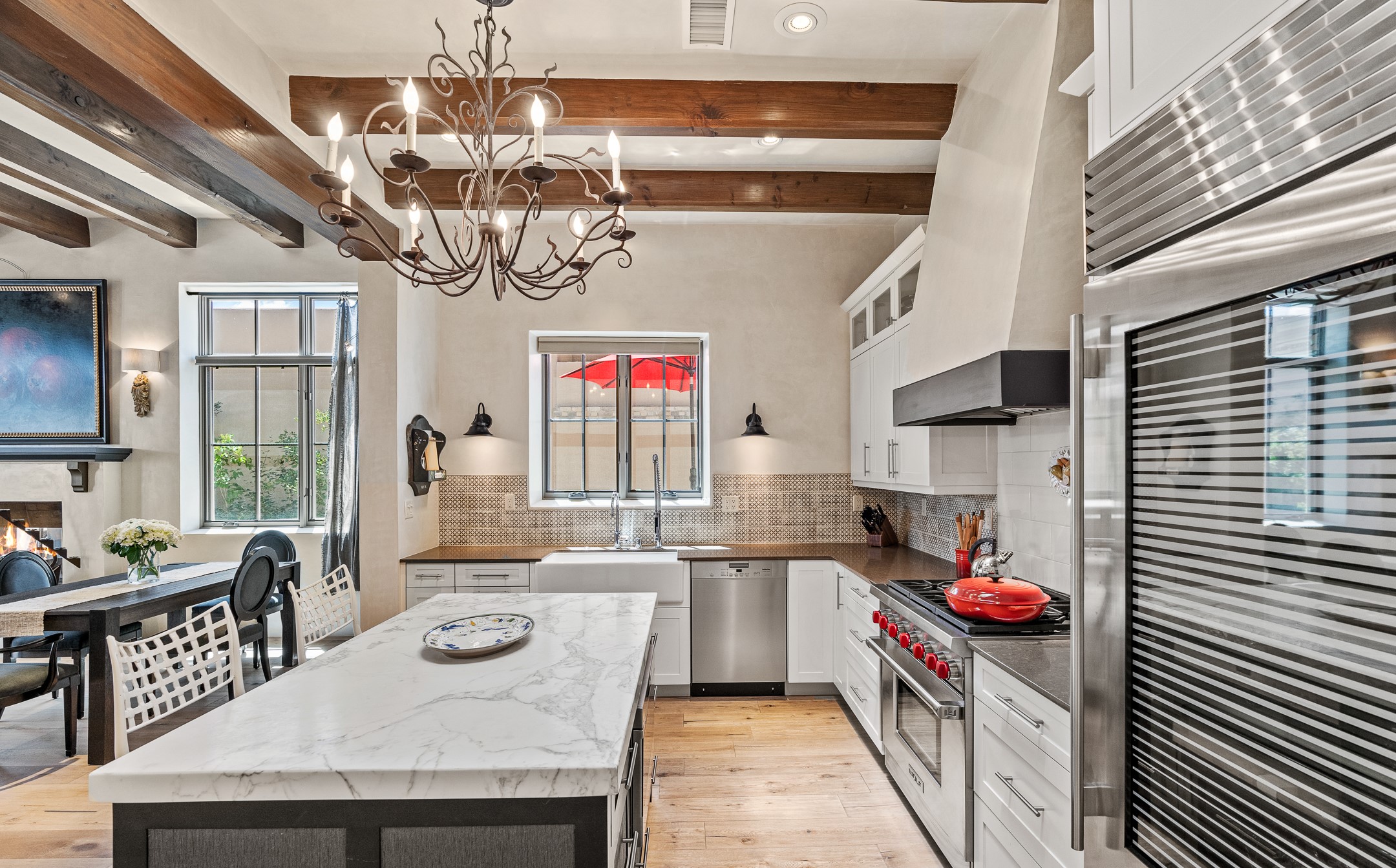 Santa Fe, New Mexico 87501, United States, 2 Bedrooms Bedrooms, ,2 BathroomsBathrooms,Residential,Pending,52220