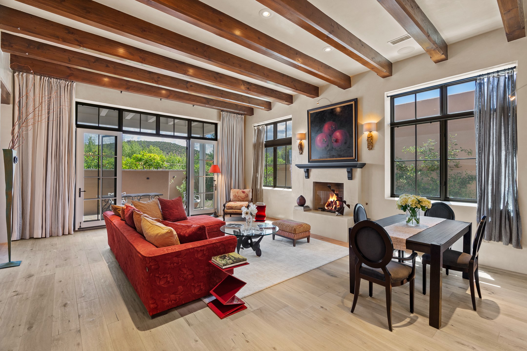 Santa Fe, New Mexico 87501, United States, 2 Bedrooms Bedrooms, ,2 BathroomsBathrooms,Residential,Pending,52220