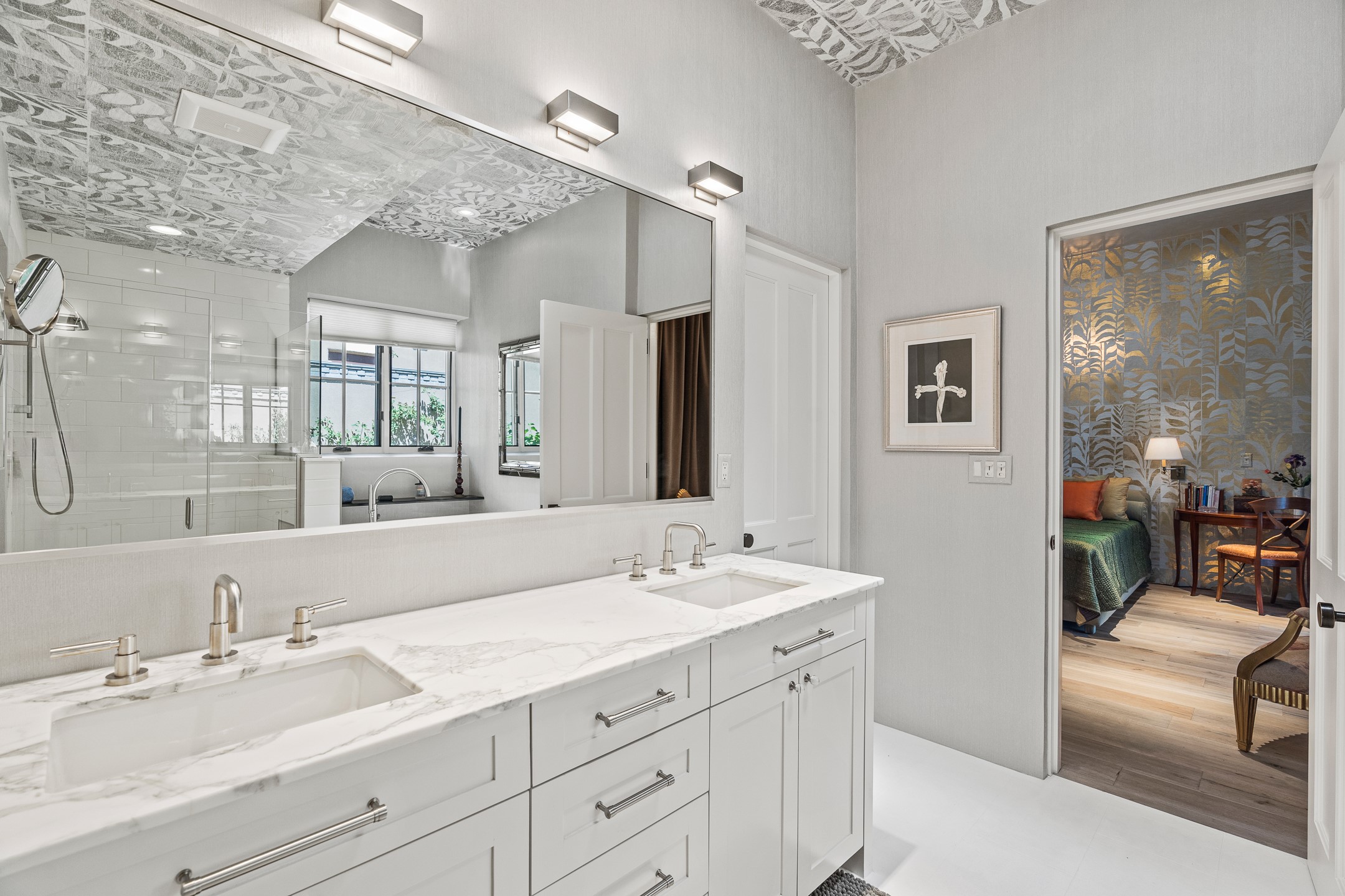 Santa Fe, New Mexico 87501, United States, 2 Bedrooms Bedrooms, ,2 BathroomsBathrooms,Residential,Pending,52220