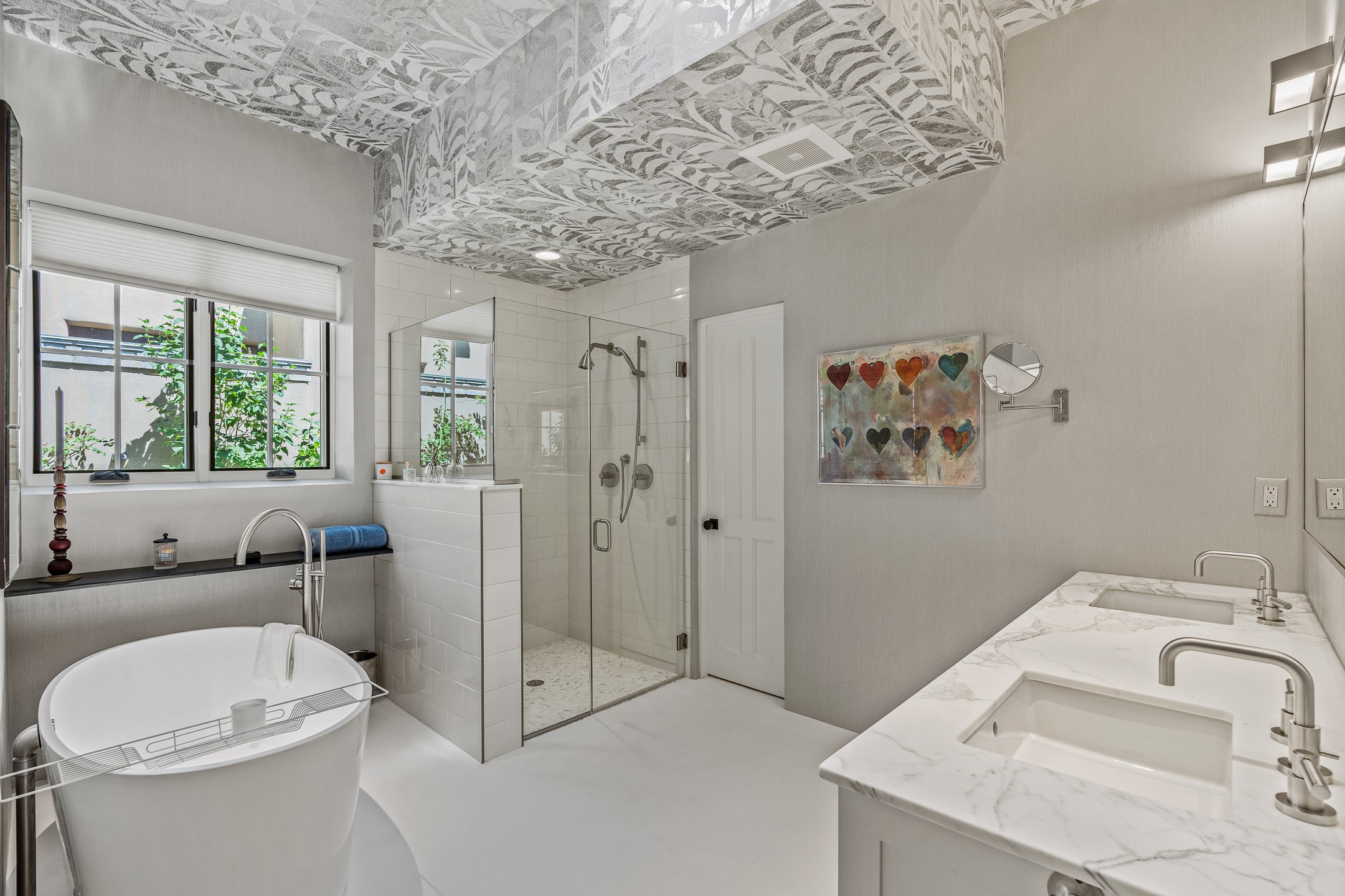 Santa Fe, New Mexico 87501, United States, 2 Bedrooms Bedrooms, ,2 BathroomsBathrooms,Residential,Pending,52220