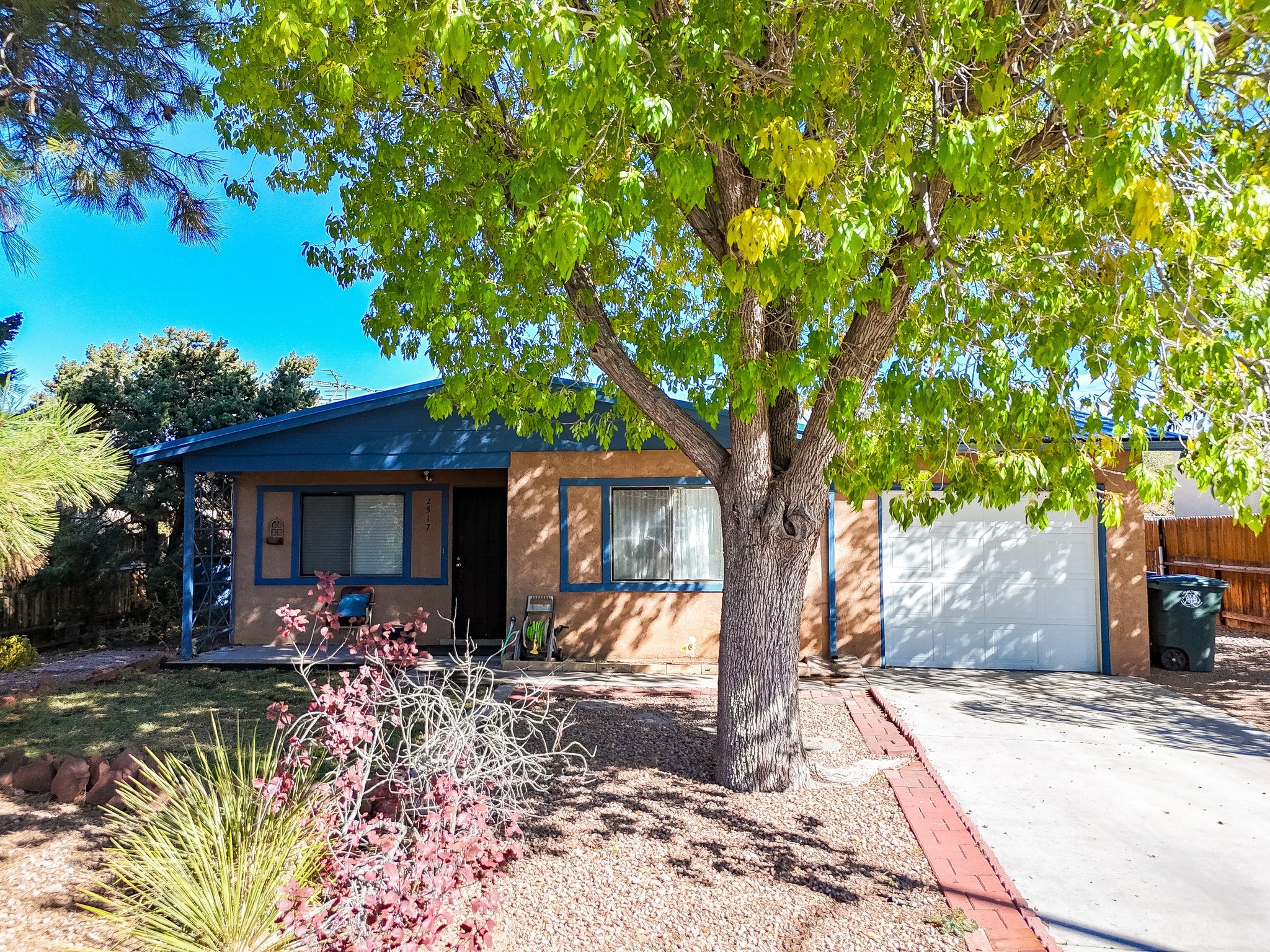 2517 Camino Cabestro, Santa Fe, New Mexico image 3