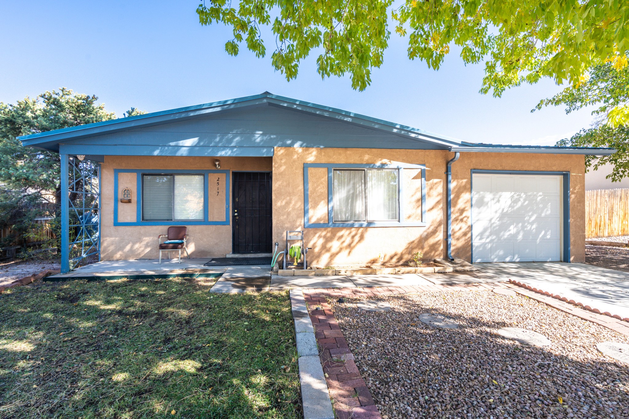 2517 Camino Cabestro, Santa Fe, New Mexico image 1