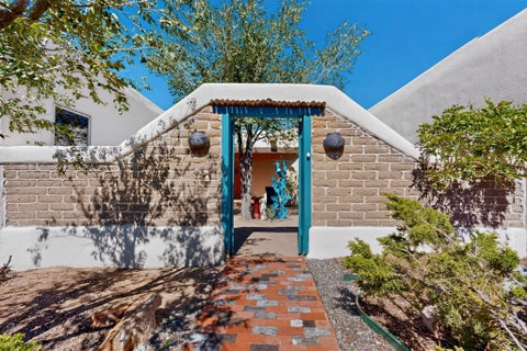 Photo of 18 Dovela Road, Santa Fe, NM 87508 (MLS # 202604205)