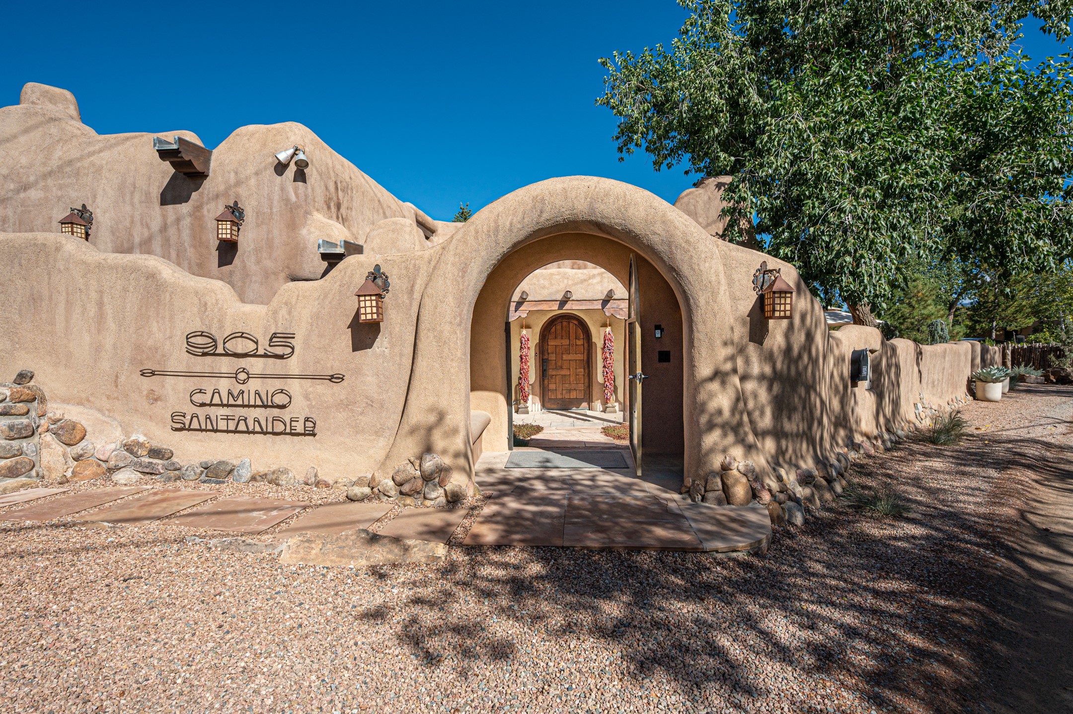 905 Camino Santander, Santa Fe, New Mexico image 1