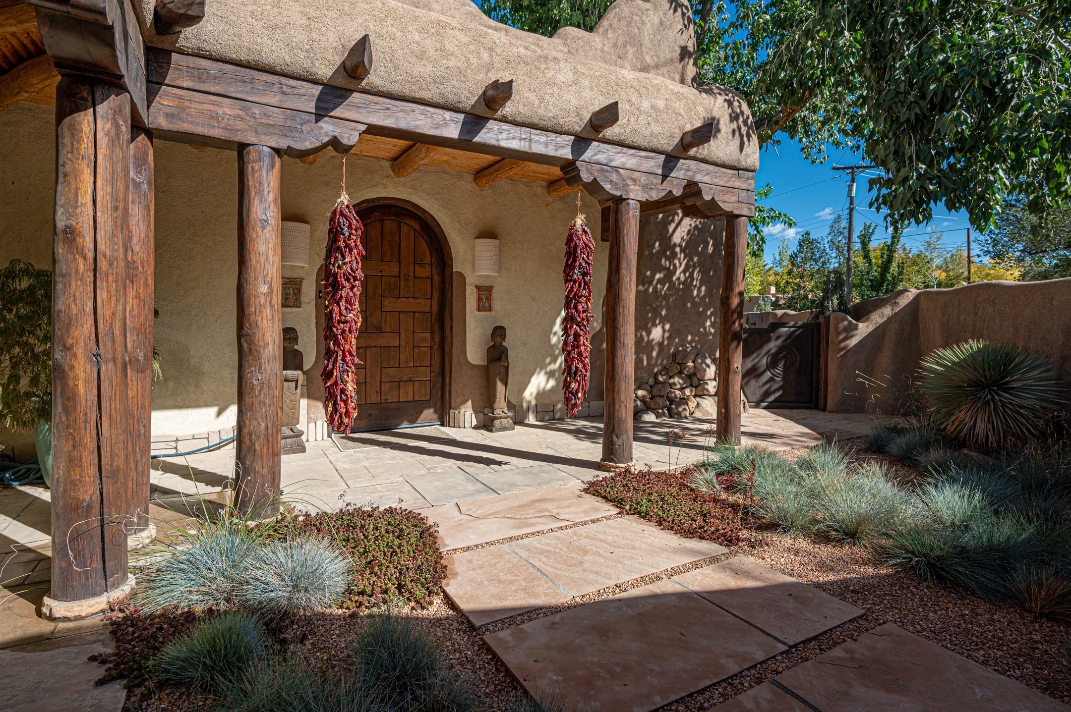 905 Camino Santander, Santa Fe, New Mexico image 2