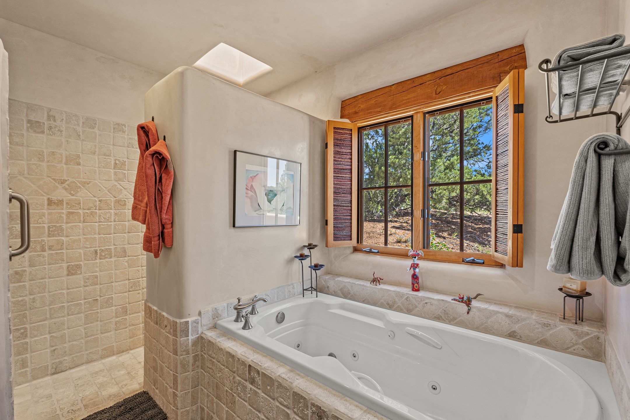 Santa Fe, New Mexico 87506, United States, 3 Bedrooms Bedrooms, ,2 BathroomsBathrooms,Residential,Active,216184