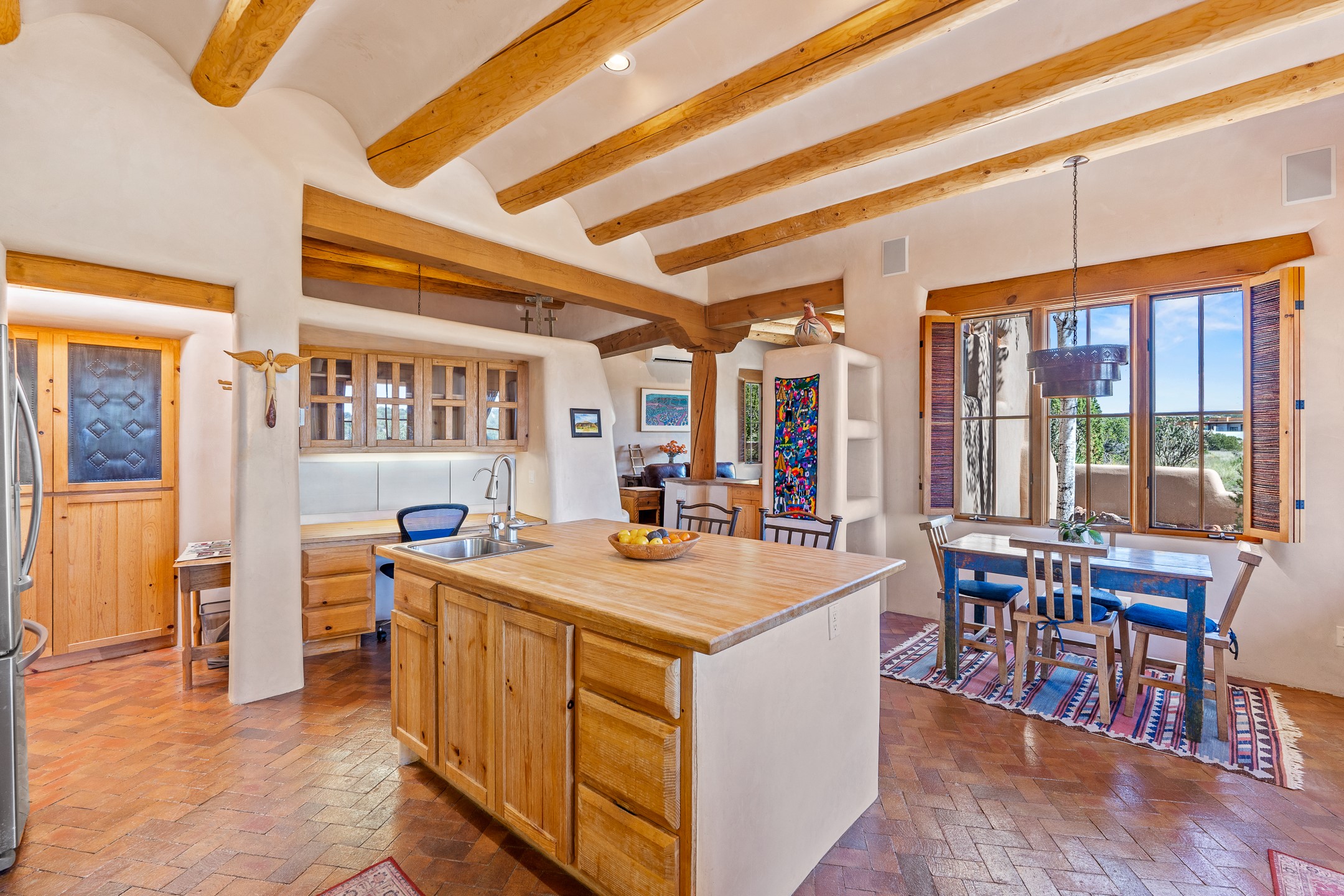 Santa Fe, New Mexico 87506, United States, 3 Bedrooms Bedrooms, ,2 BathroomsBathrooms,Residential,Active,216184