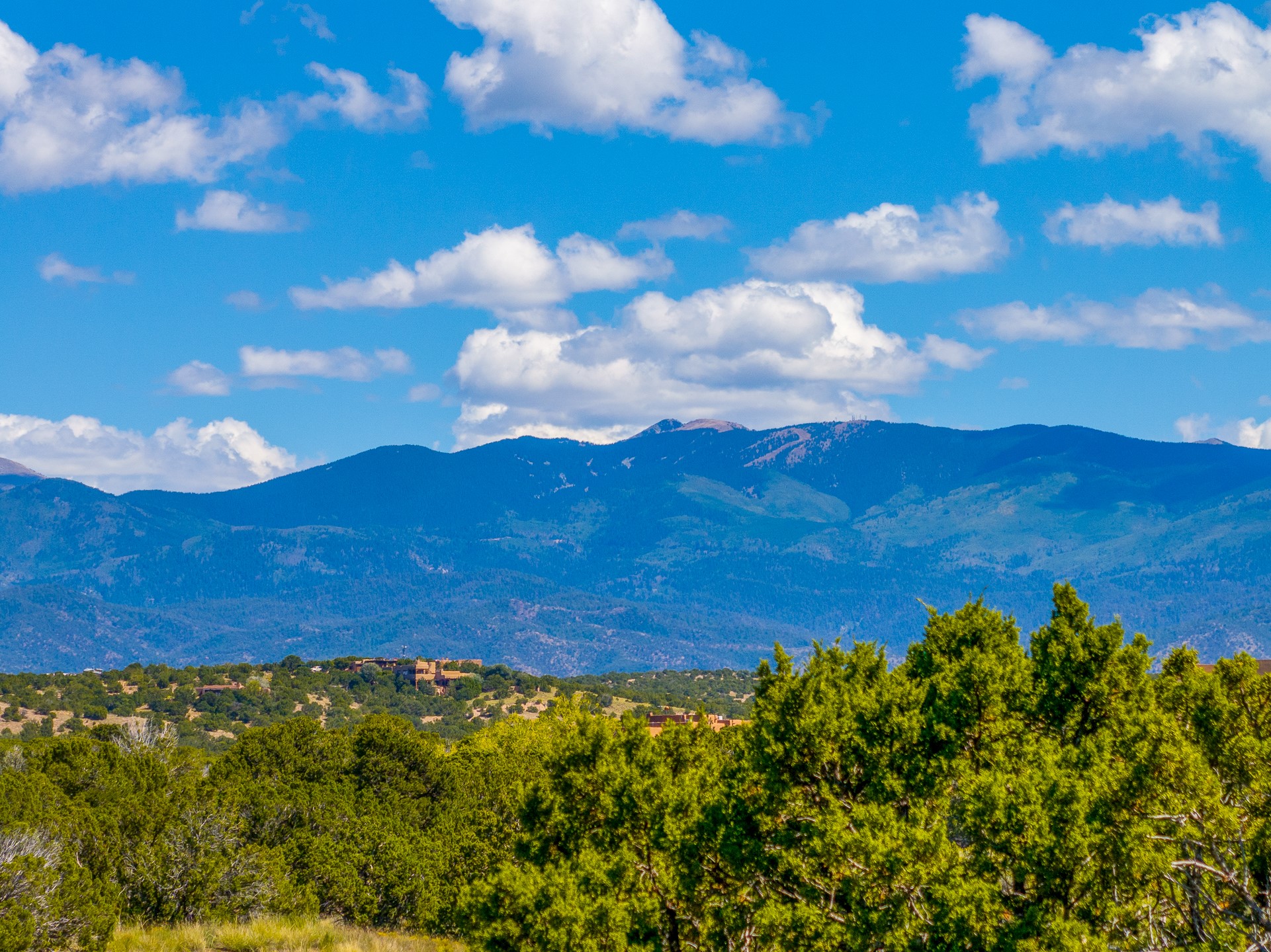 Santa Fe, New Mexico 87506, United States, 3 Bedrooms Bedrooms, ,2 BathroomsBathrooms,Residential,Active,216184