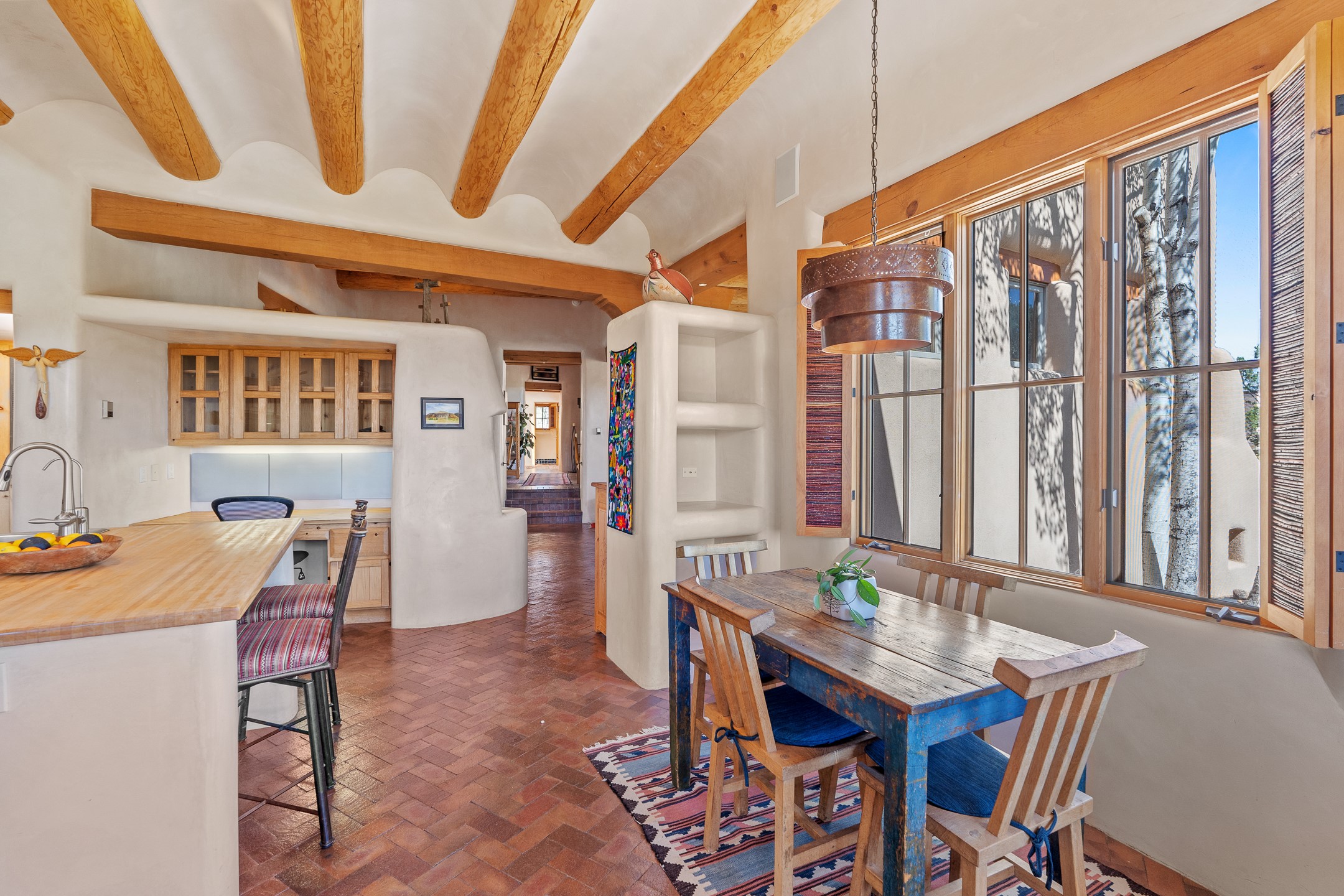 Santa Fe, New Mexico 87506, United States, 3 Bedrooms Bedrooms, ,2 BathroomsBathrooms,Residential,Active,216184