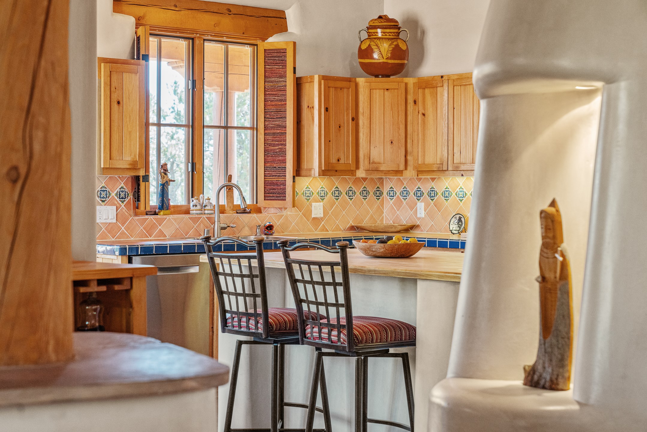 Santa Fe, New Mexico 87506, United States, 3 Bedrooms Bedrooms, ,2 BathroomsBathrooms,Residential,Active,216184