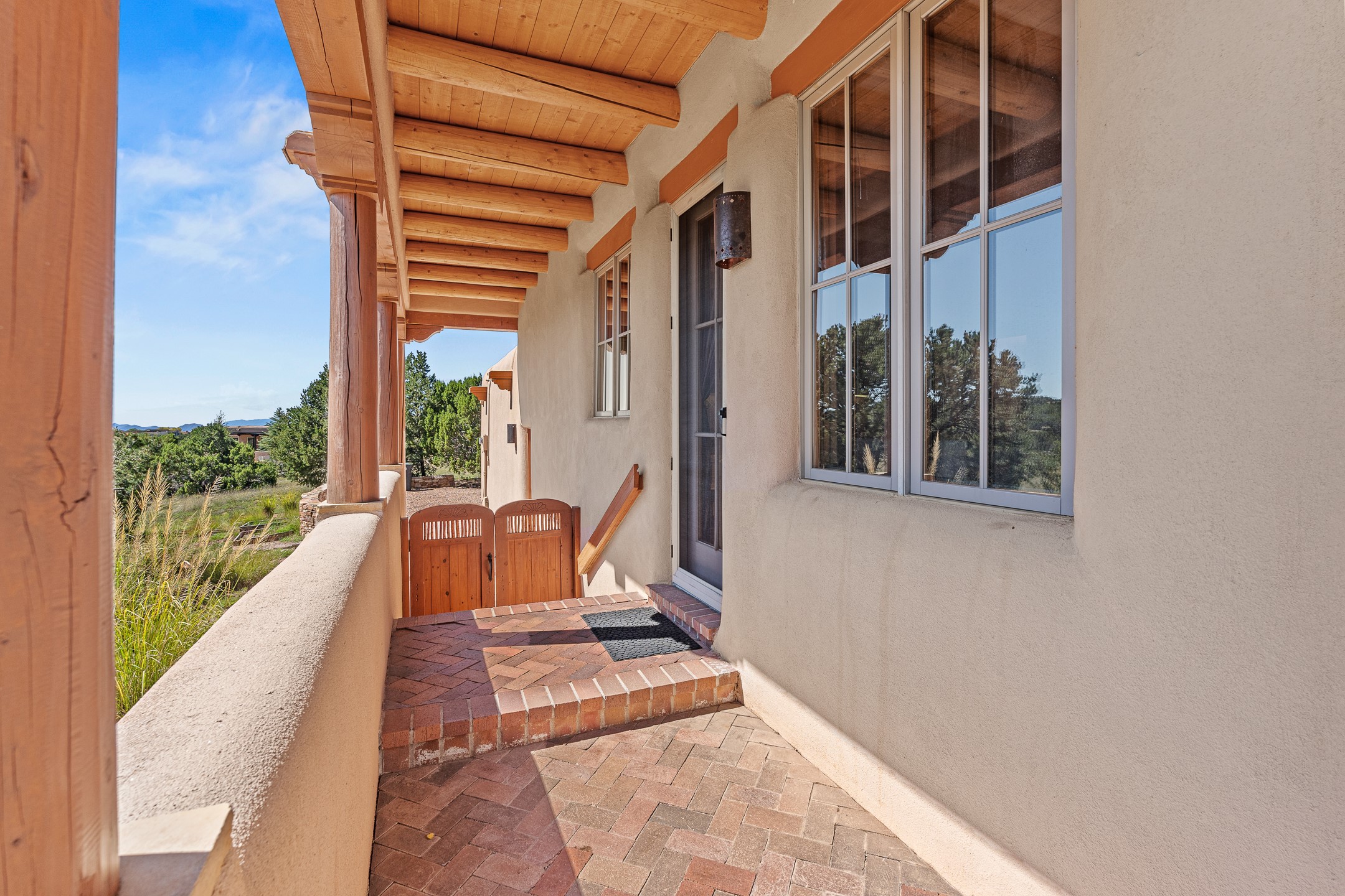 Santa Fe, New Mexico 87506, United States, 3 Bedrooms Bedrooms, ,2 BathroomsBathrooms,Residential,Active,216184