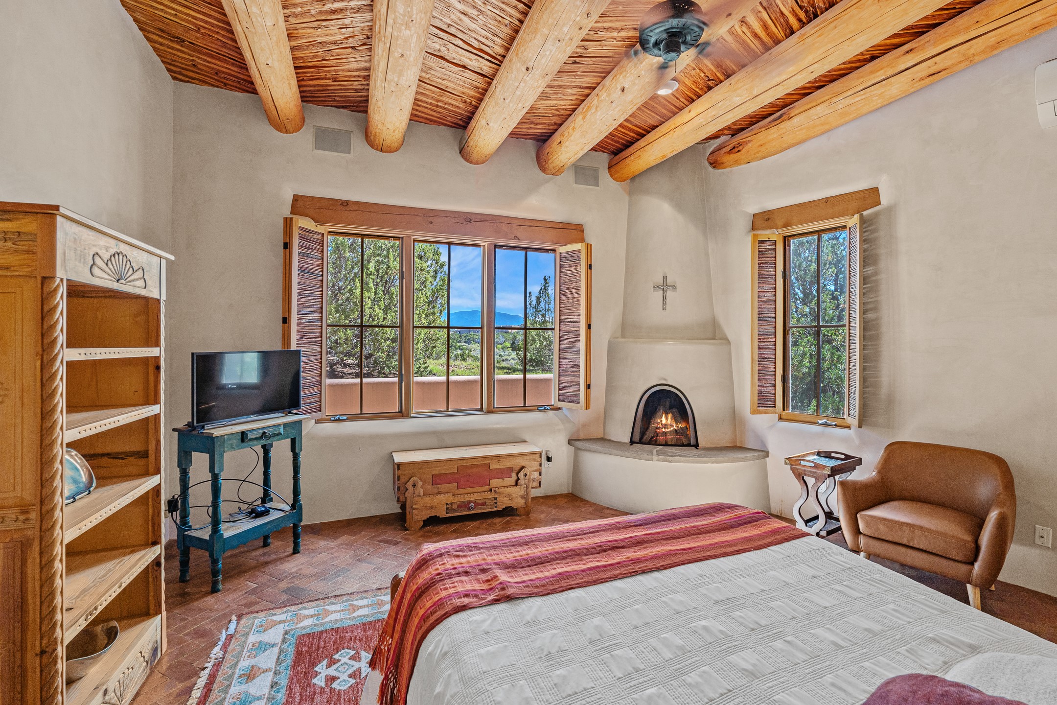 Santa Fe, New Mexico 87506, United States, 3 Bedrooms Bedrooms, ,2 BathroomsBathrooms,Residential,Active,216184