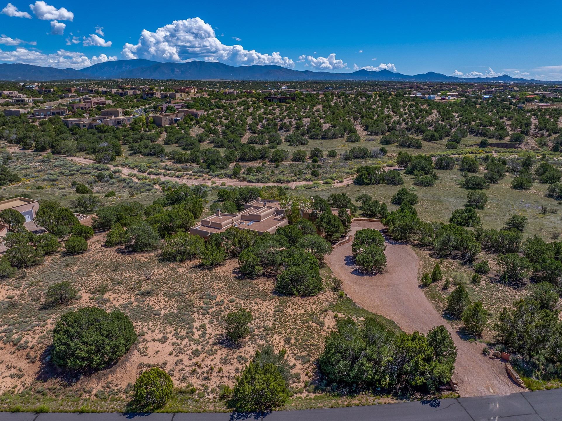 Santa Fe, New Mexico 87506, United States, 3 Bedrooms Bedrooms, ,2 BathroomsBathrooms,Residential,Active,216184