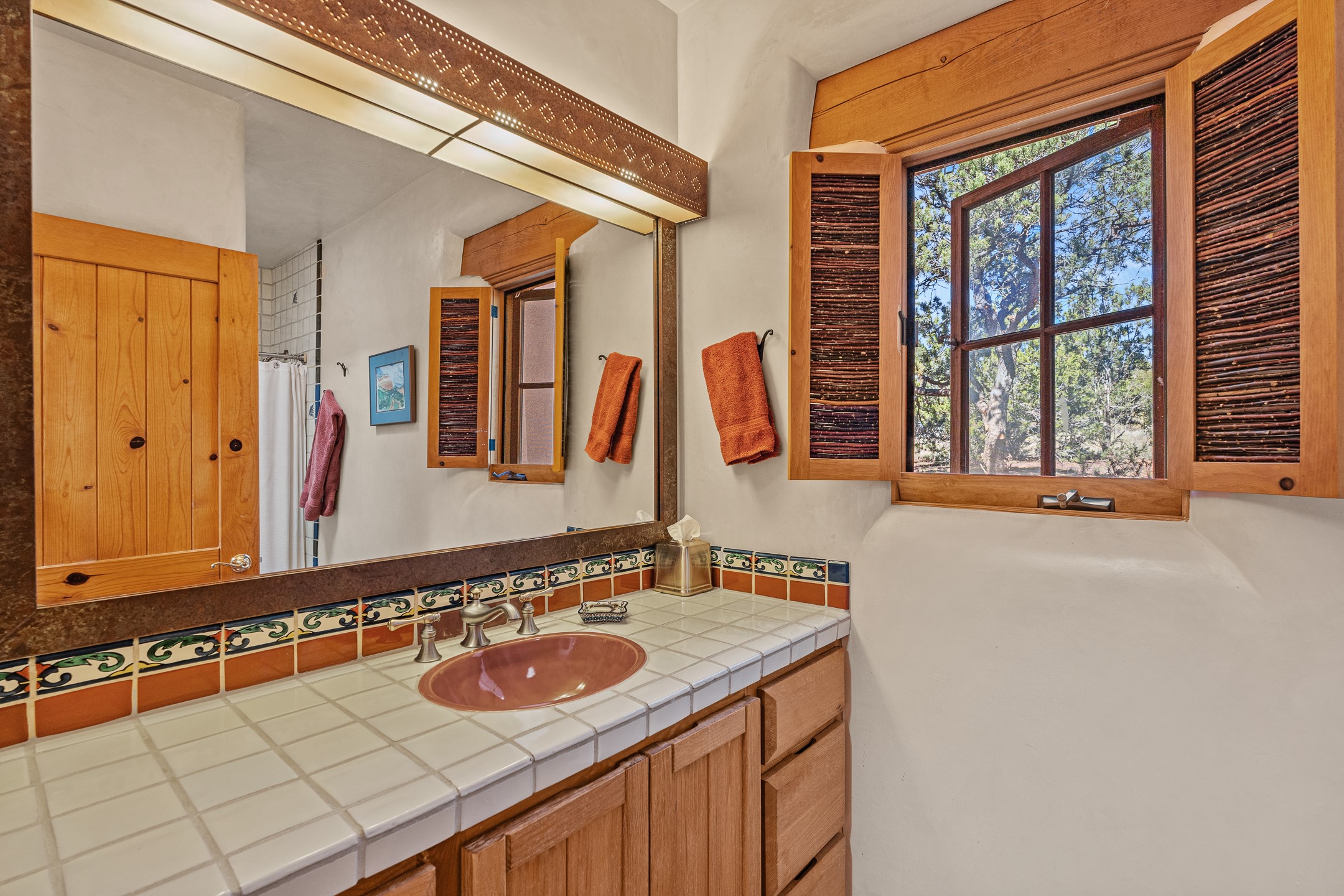 Santa Fe, New Mexico 87506, United States, 3 Bedrooms Bedrooms, ,2 BathroomsBathrooms,Residential,Active,216184