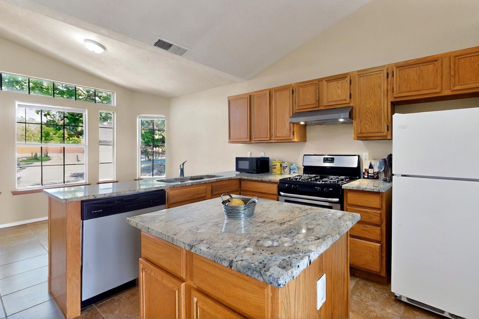 1 Ash Place, Los Lunas, New Mexico image 12