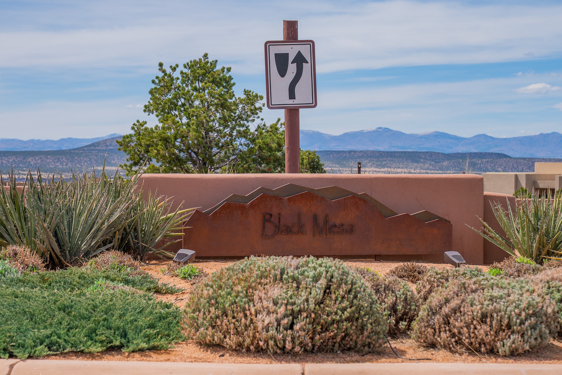 15 Via Palomita, Santa Fe, New Mexico image 2