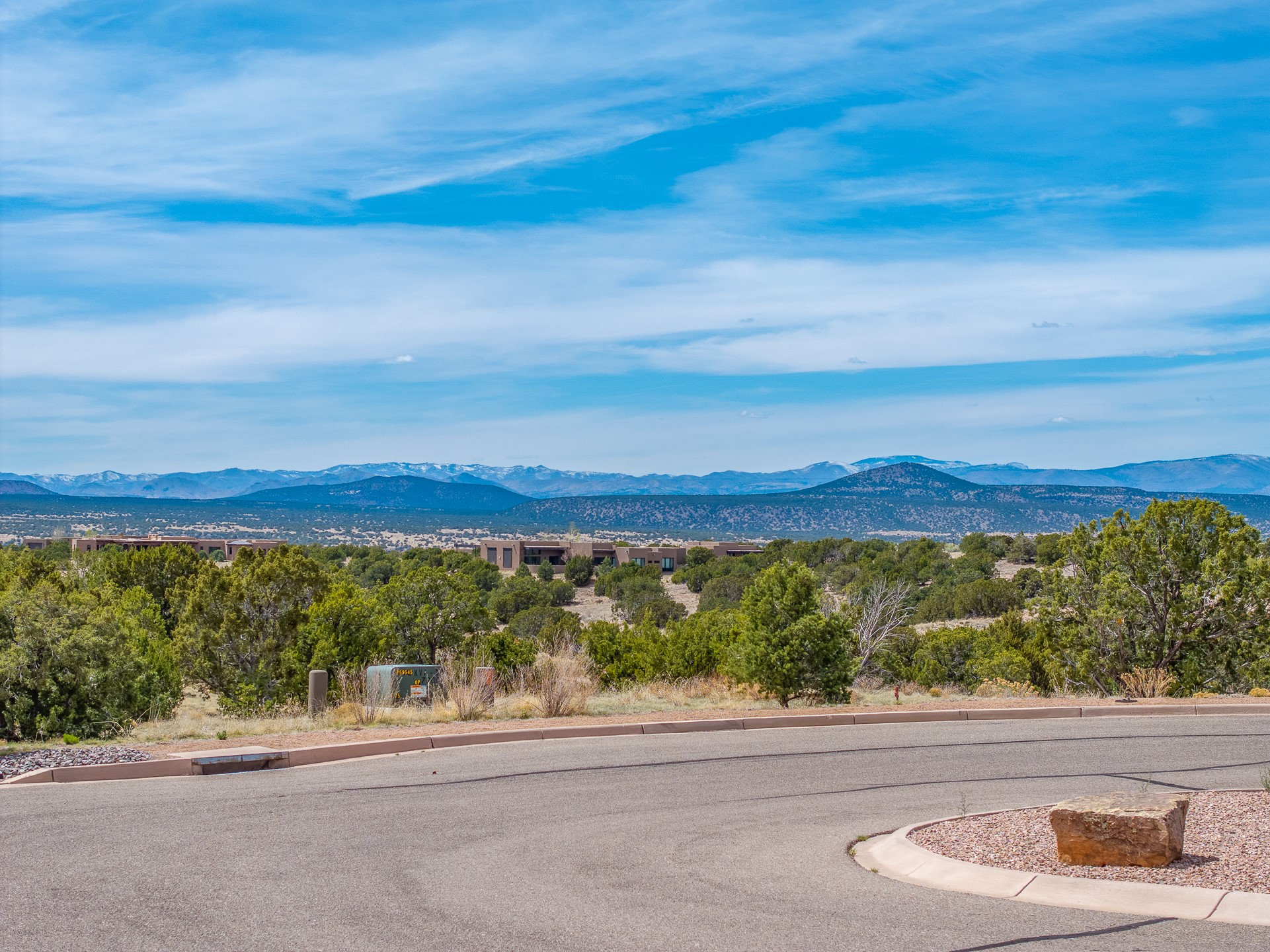 15 Via Palomita, Santa Fe, New Mexico image 4
