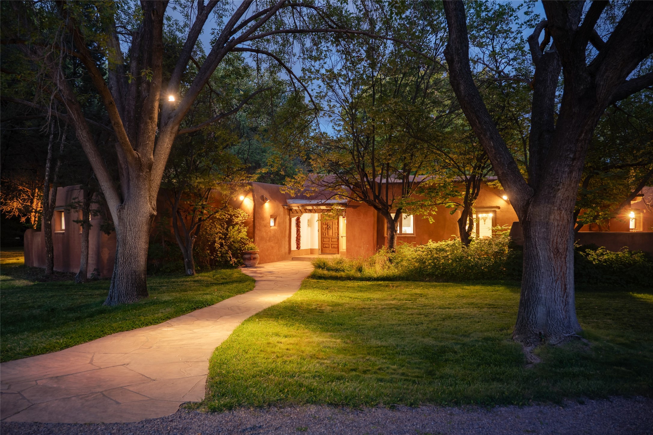 2030 Los Poblanos Place, Los Ranchos, New Mexico image 3