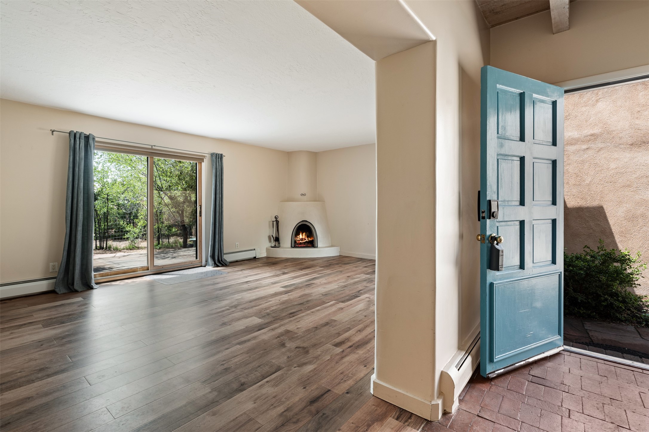 928 Los Lovatos Road, Santa Fe, New Mexico image 4