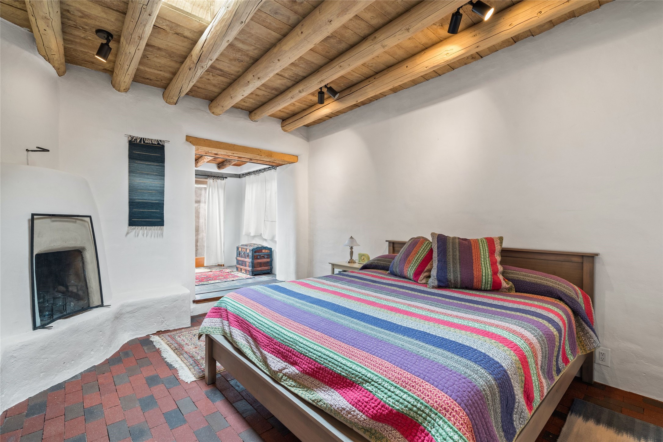 22 La Vega, Galisteo, New Mexico image 10