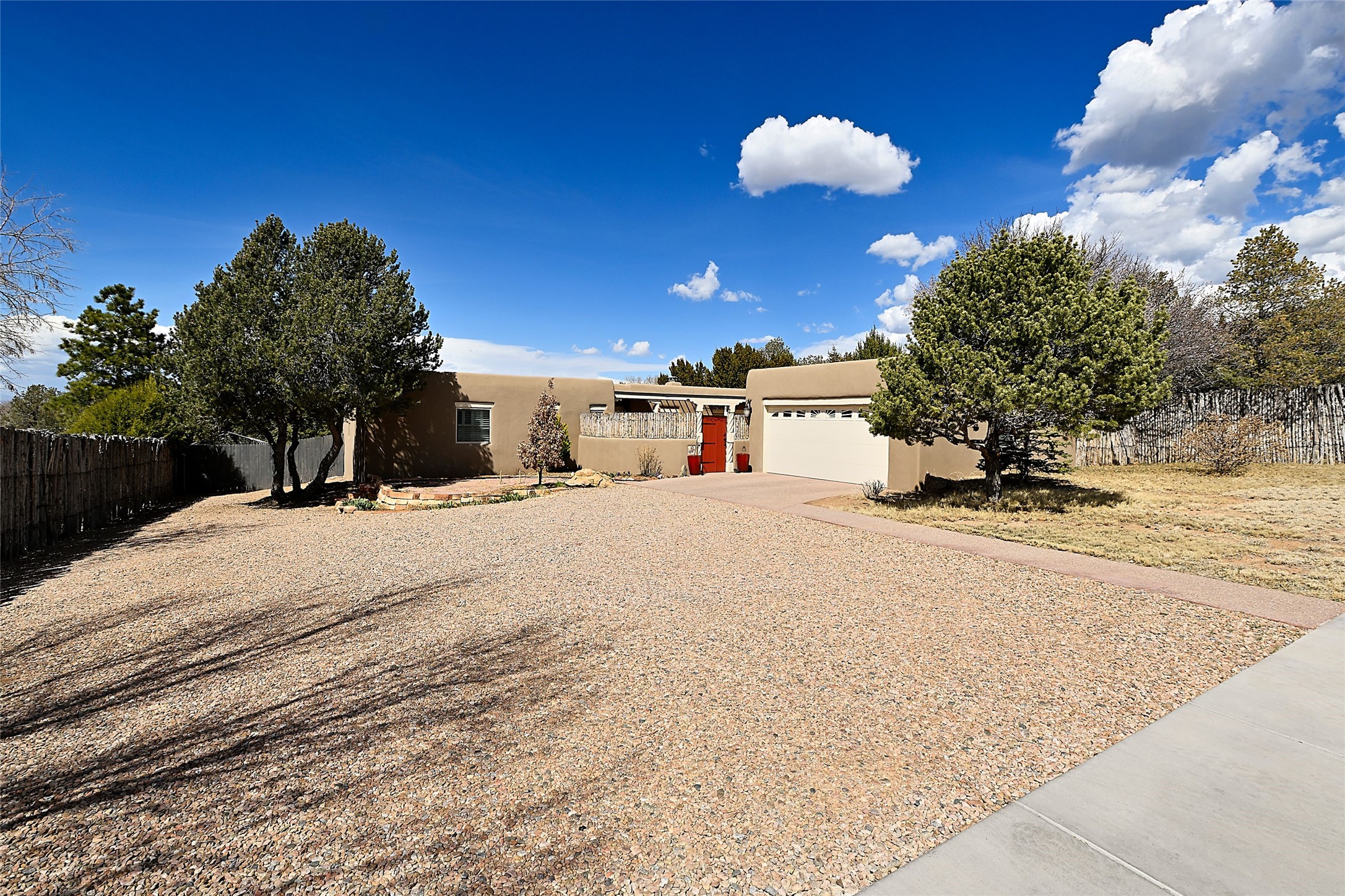 681 Callecita Jicarilla, Santa Fe, New Mexico image 2