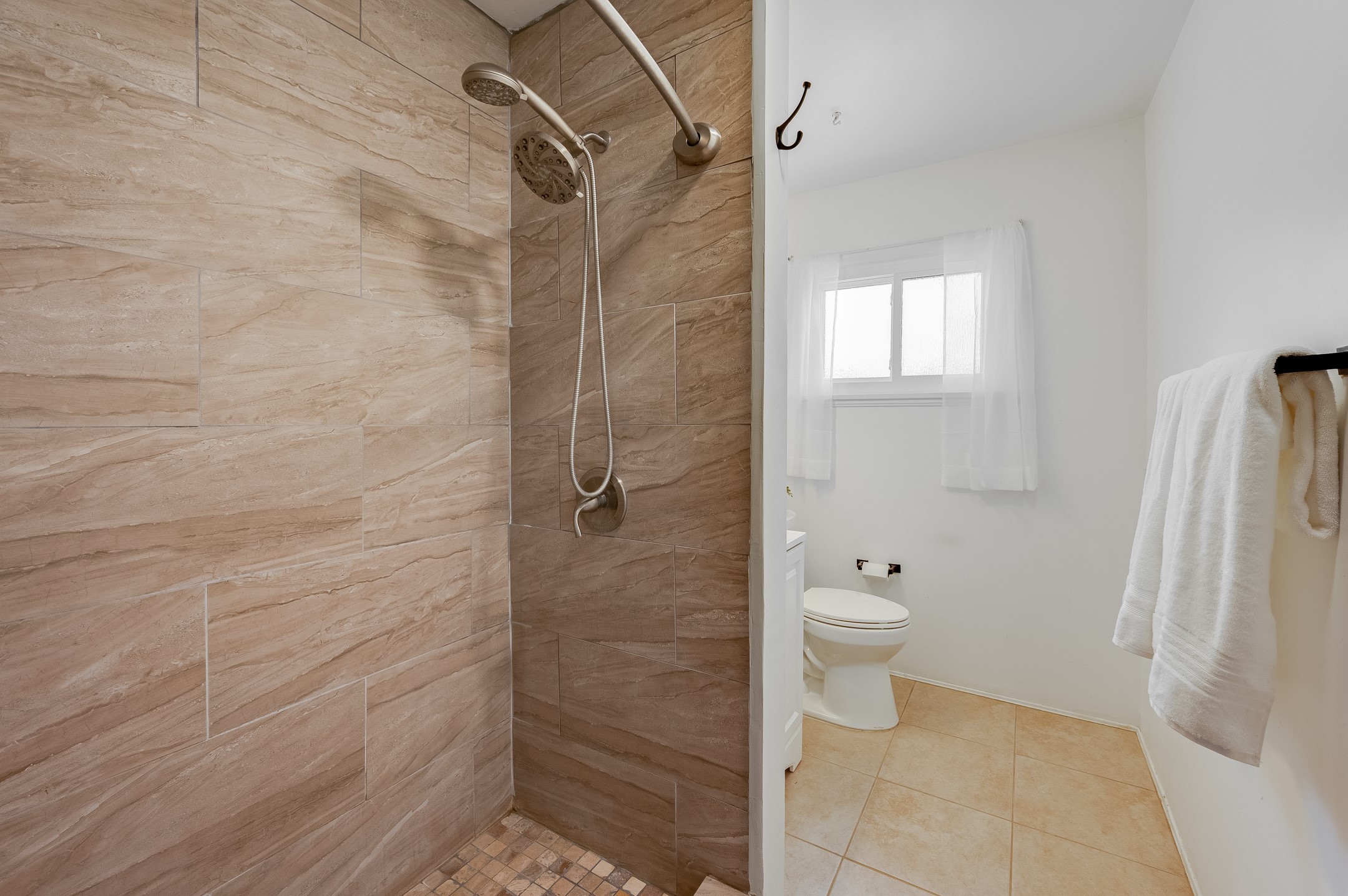 202 Alamo Drive, Santa Fe, New Mexico image 16