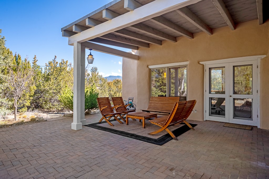 46 Laughing Horse Lane, Santa Fe, New Mexico image 9