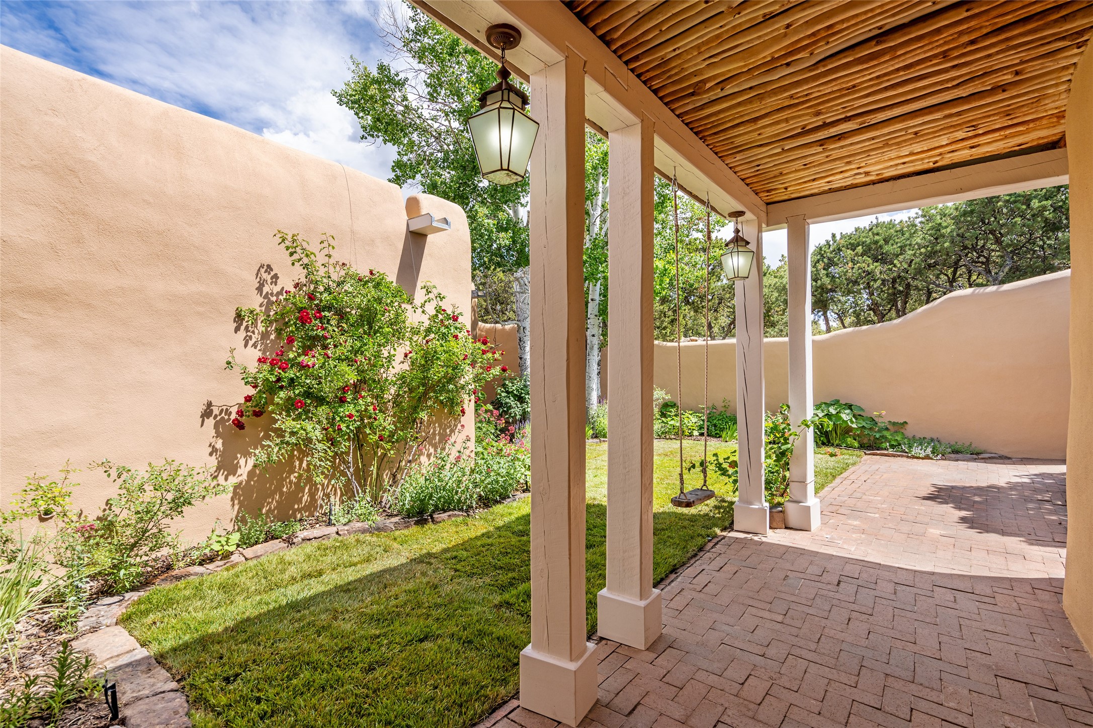 46 Laughing Horse Lane, Santa Fe, New Mexico image 46