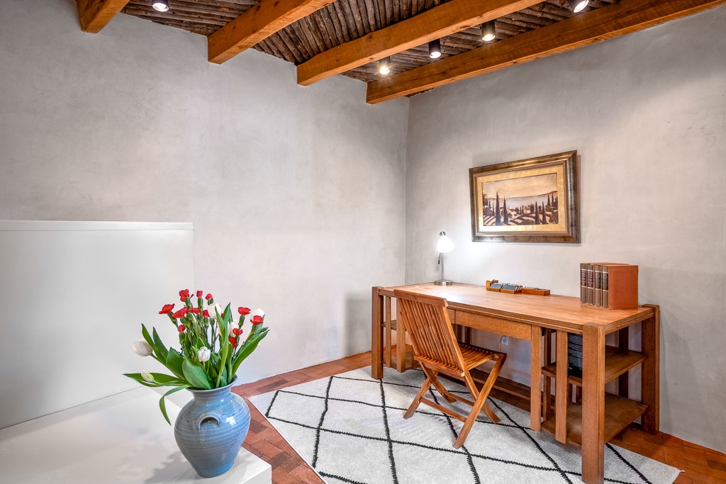 46 Laughing Horse Lane, Santa Fe, New Mexico image 43