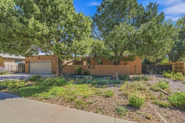 621 PAIGE LOOP, WHITE ROCK, NM 87547 - Image 4fc284634adf9889d5950bb6cff9dbc8/3428537114