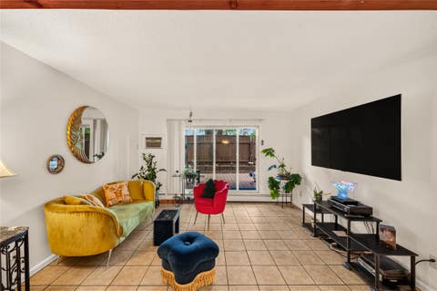 Condo For Sale - 157 Calle Ojo Feliz #D<br/> Santa Fe County, Santa Fe, NM 87505