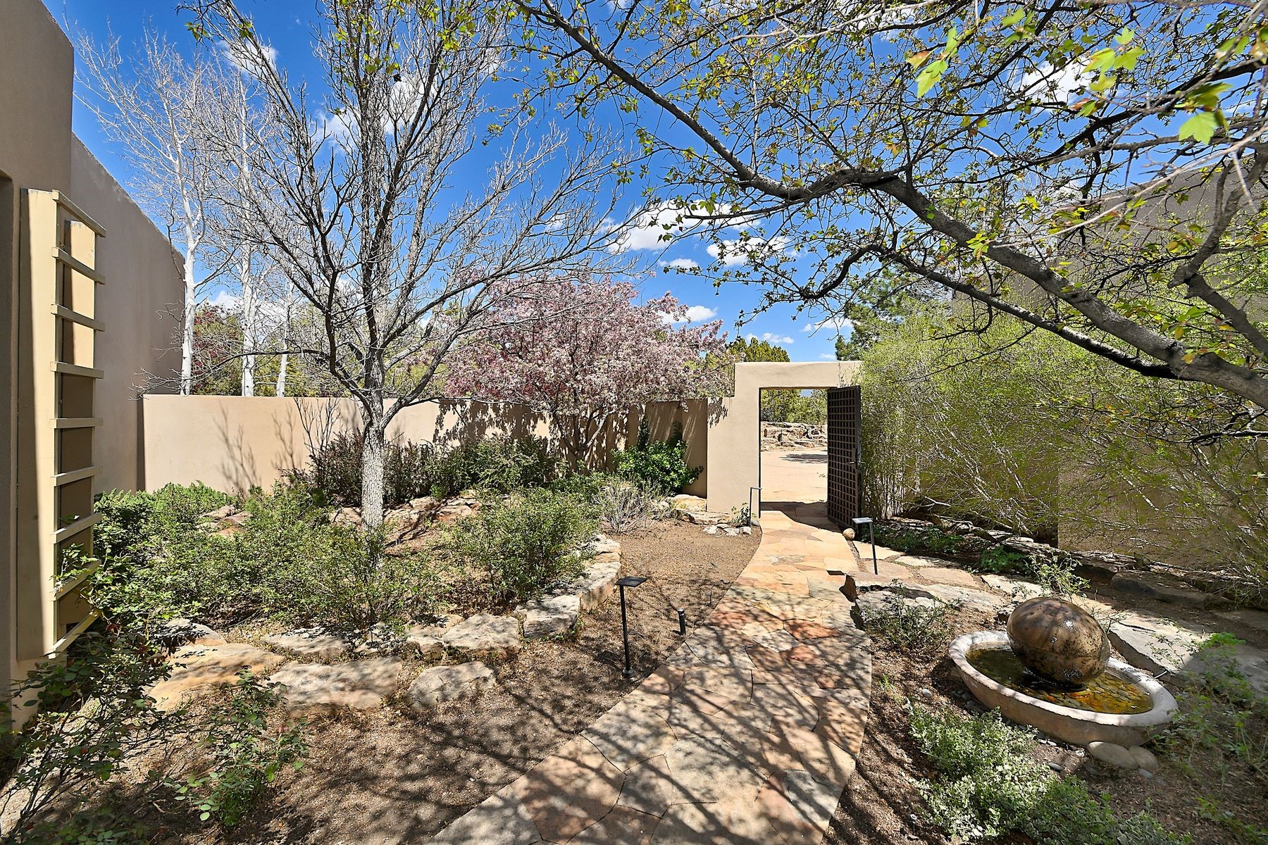 10 Canyon Vista Court