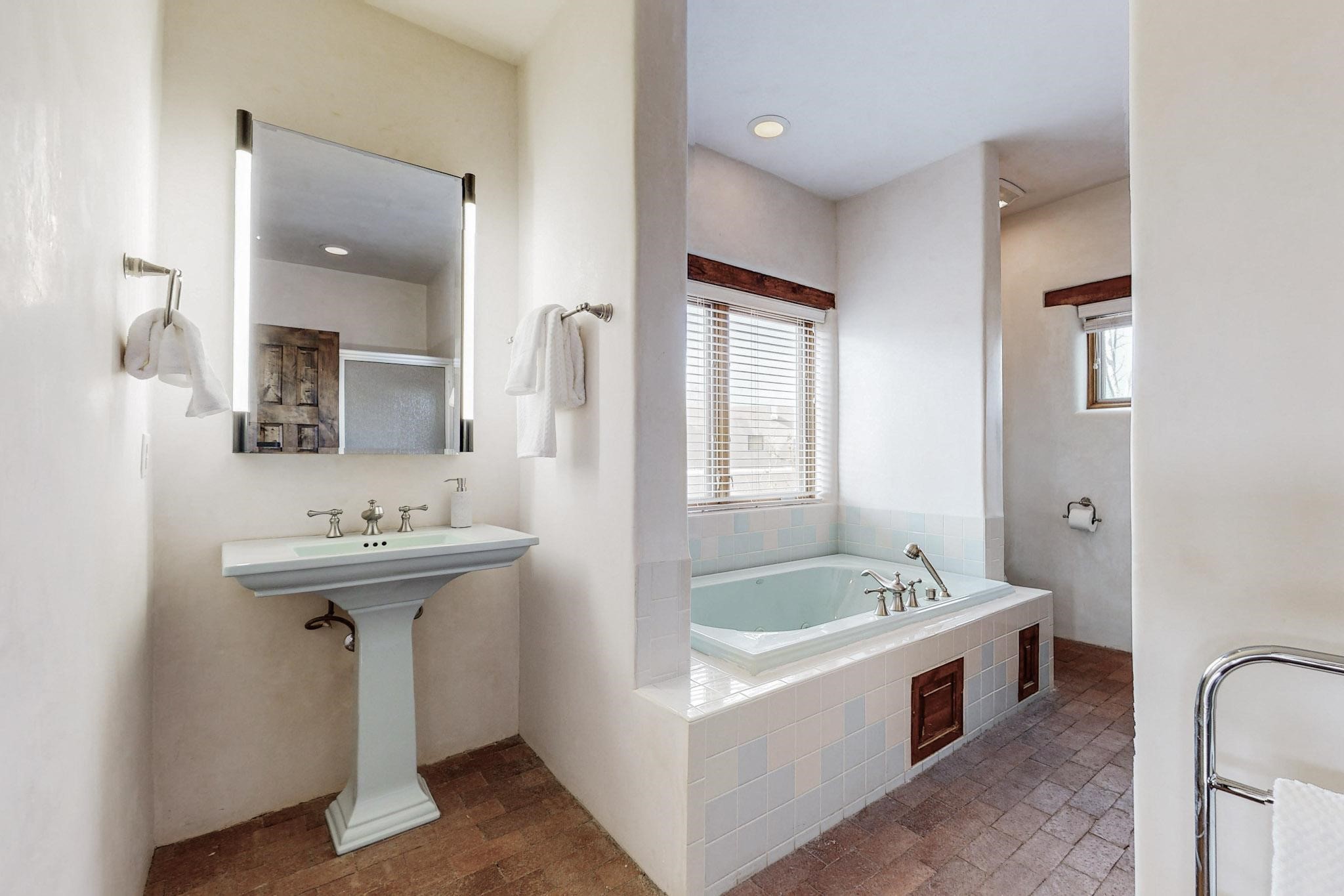 34 Calle Capulin, Santa Fe, New Mexico image 31