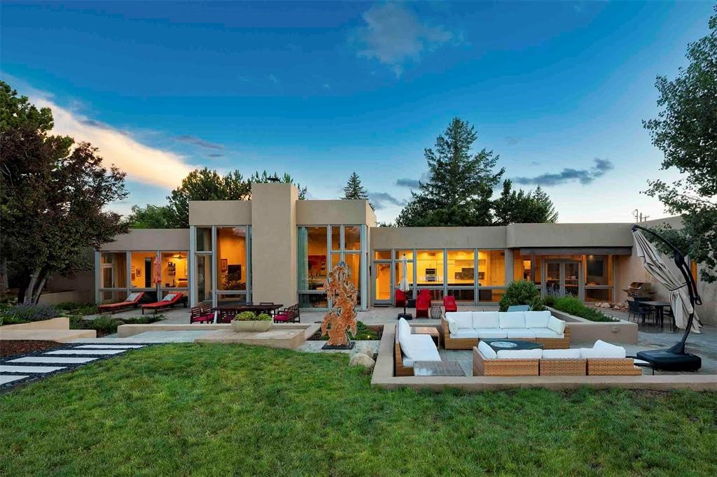 915 Old Santa Fe Trail