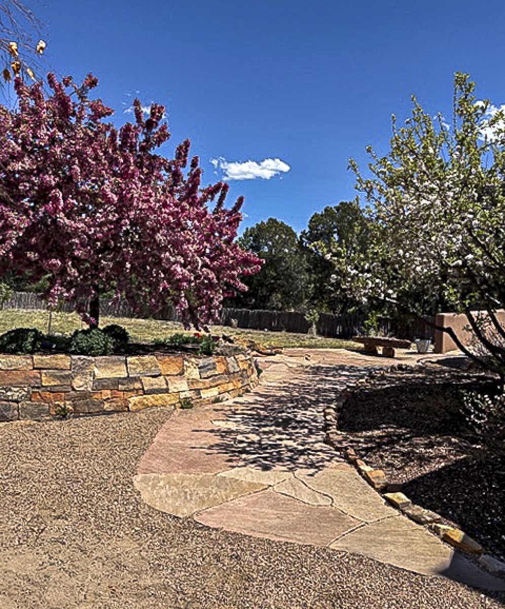 Santa Fe, New Mexico 87506, United States, 4 Bedrooms Bedrooms, ,4 BathroomsBathrooms,Residential,Active,96270