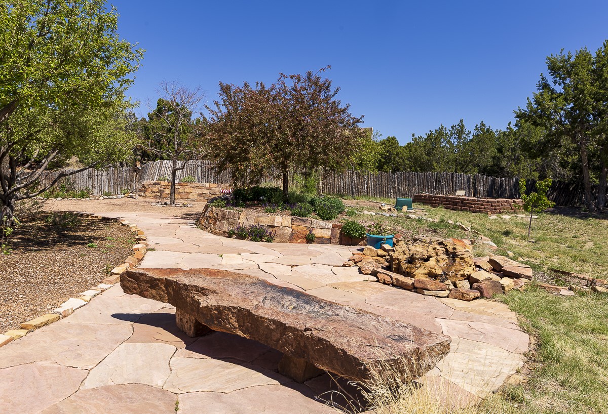 Santa Fe, New Mexico 87506, United States, 4 Bedrooms Bedrooms, ,4 BathroomsBathrooms,Residential,Active,96270