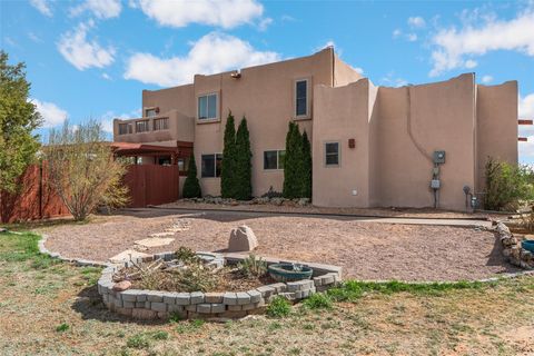 Tiny photo for 105 Moya Road, Santa Fe, NM 87508 (MLS # 202600345)