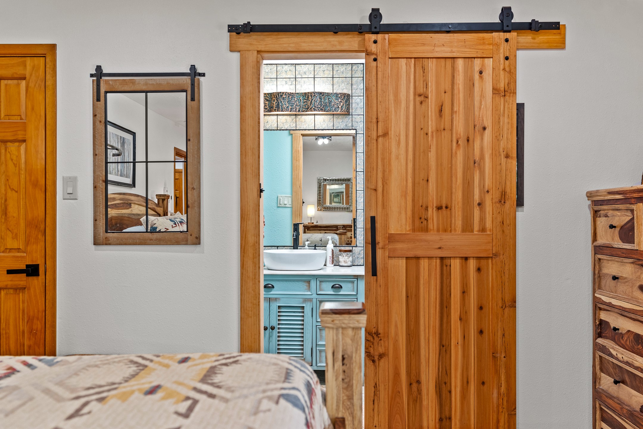 Santa Fe, New Mexico 87507, United States, 3 Bedrooms Bedrooms, ,2 BathroomsBathrooms,Residential,Pending,154682