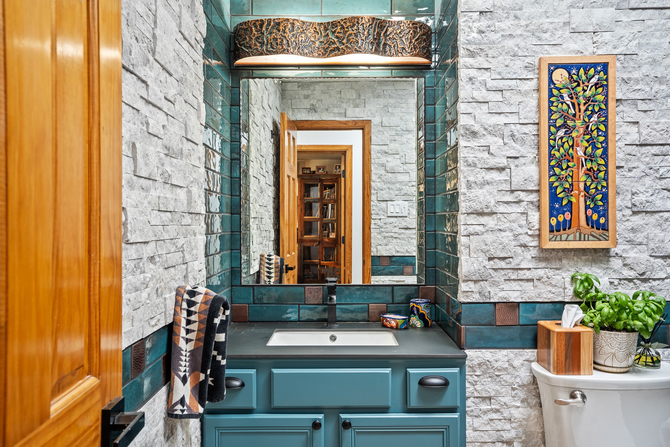 Santa Fe, New Mexico 87507, United States, 3 Bedrooms Bedrooms, ,2 BathroomsBathrooms,Residential,Pending,154682