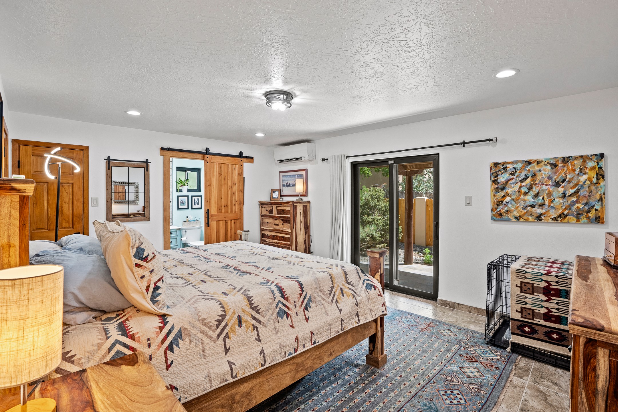 Santa Fe, New Mexico 87507, United States, 3 Bedrooms Bedrooms, ,2 BathroomsBathrooms,Residential,Pending,154682