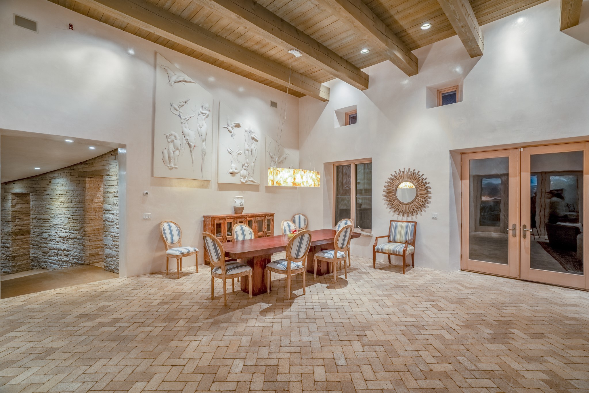 Santa Fe, New Mexico 87505, United States, 6 Bedrooms Bedrooms, ,4 BathroomsBathrooms,Residential,Active,123281