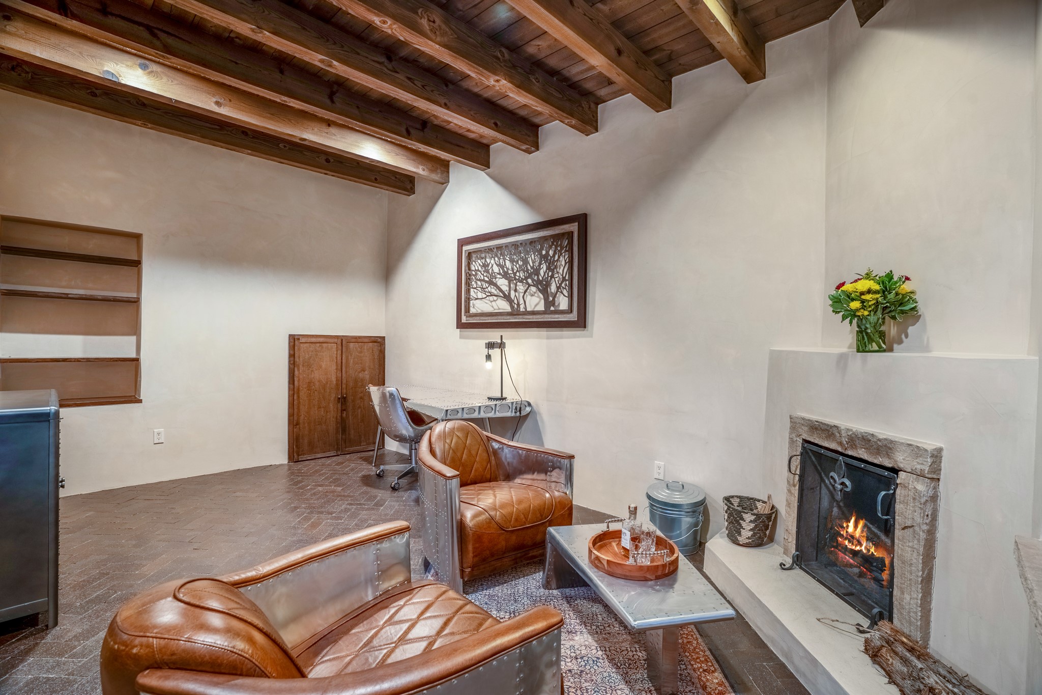 Santa Fe, New Mexico 87505, United States, 6 Bedrooms Bedrooms, ,4 BathroomsBathrooms,Residential,Active,123281
