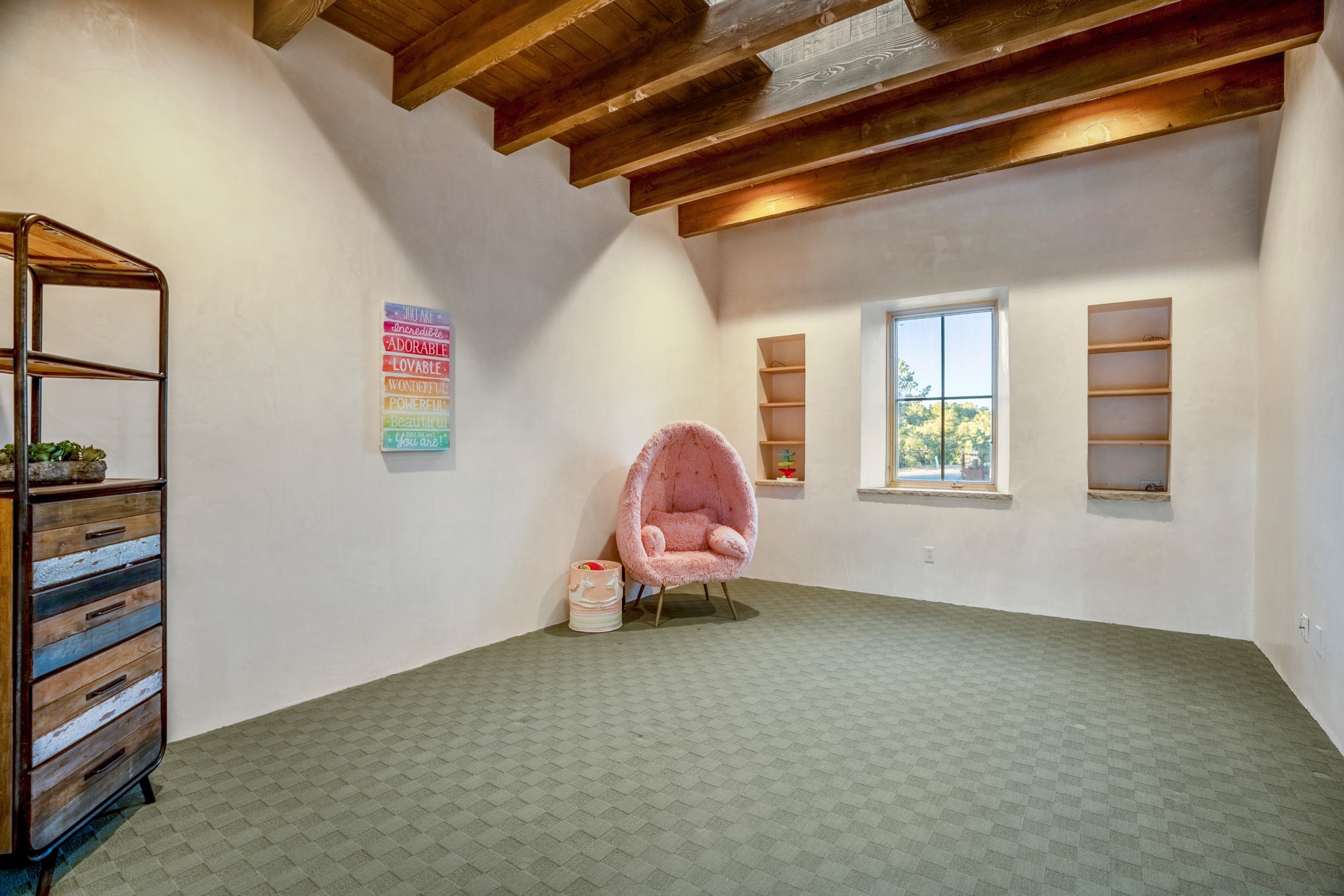 Santa Fe, New Mexico 87505, United States, 6 Bedrooms Bedrooms, ,4 BathroomsBathrooms,Residential,Active,123281