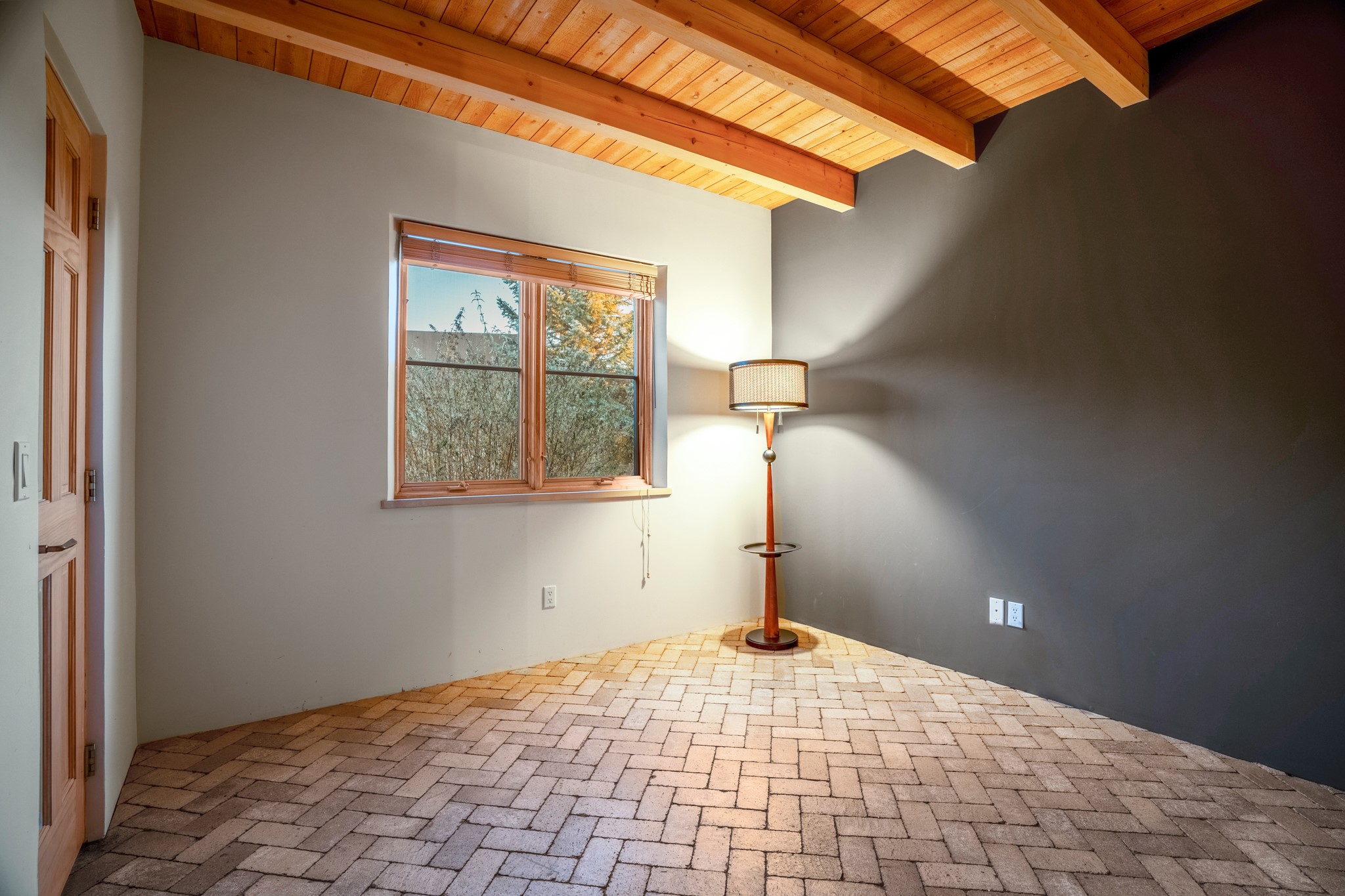 Santa Fe, New Mexico 87505, United States, 6 Bedrooms Bedrooms, ,4 BathroomsBathrooms,Residential,Active,123281