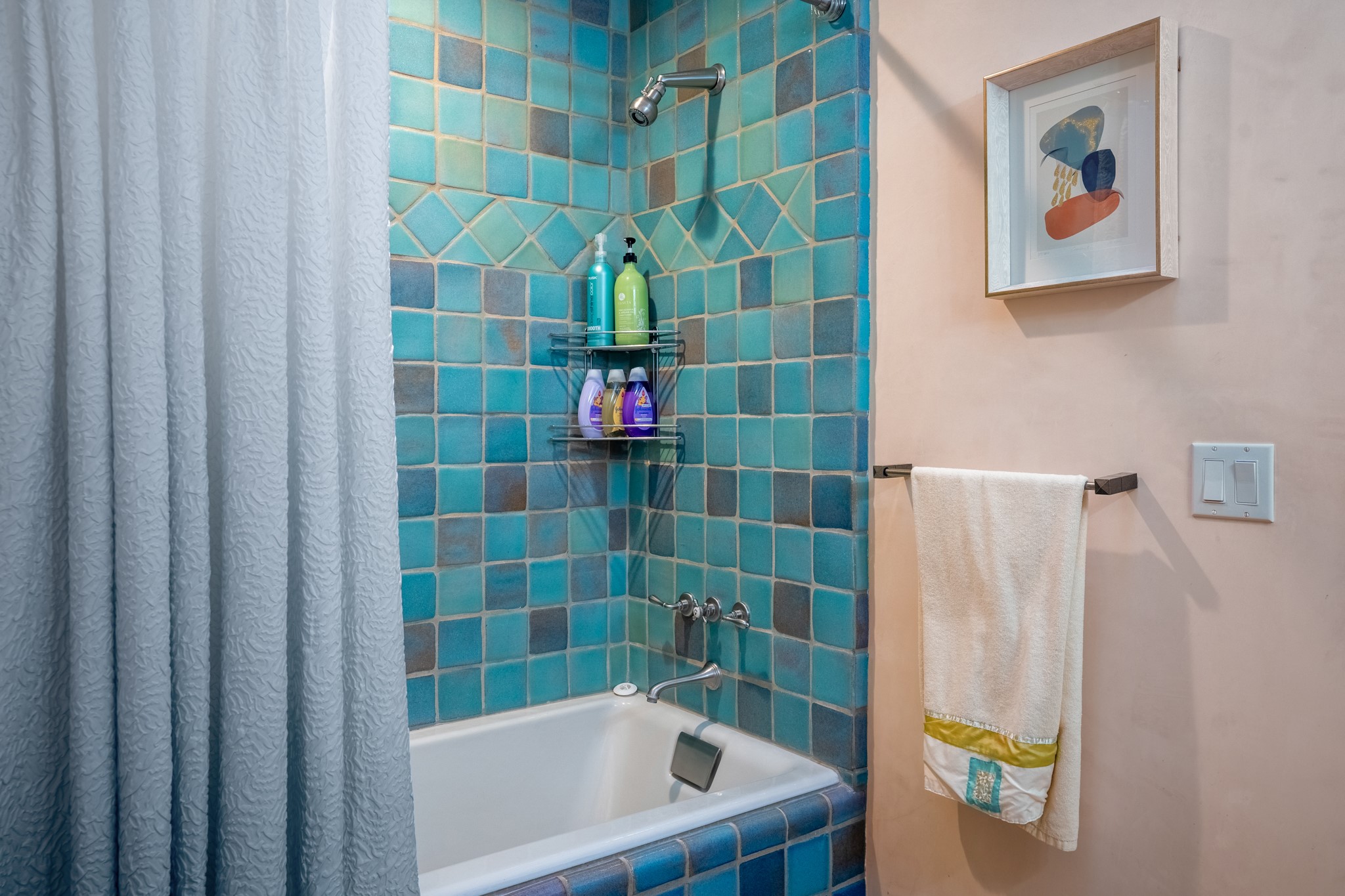 Santa Fe, New Mexico 87505, United States, 6 Bedrooms Bedrooms, ,4 BathroomsBathrooms,Residential,Active,123281