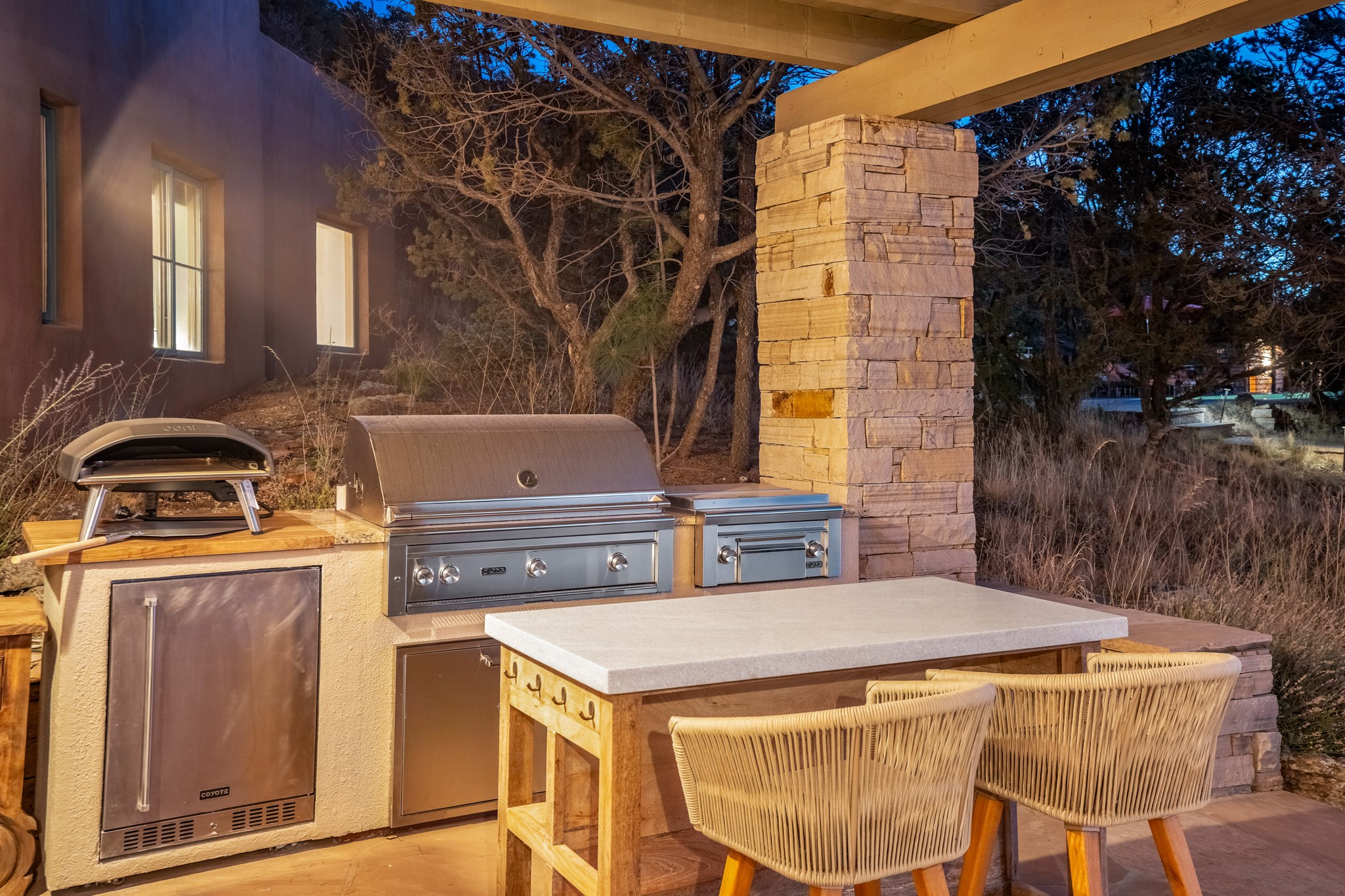 Santa Fe, New Mexico 87505, United States, 6 Bedrooms Bedrooms, ,4 BathroomsBathrooms,Residential,Active,123281