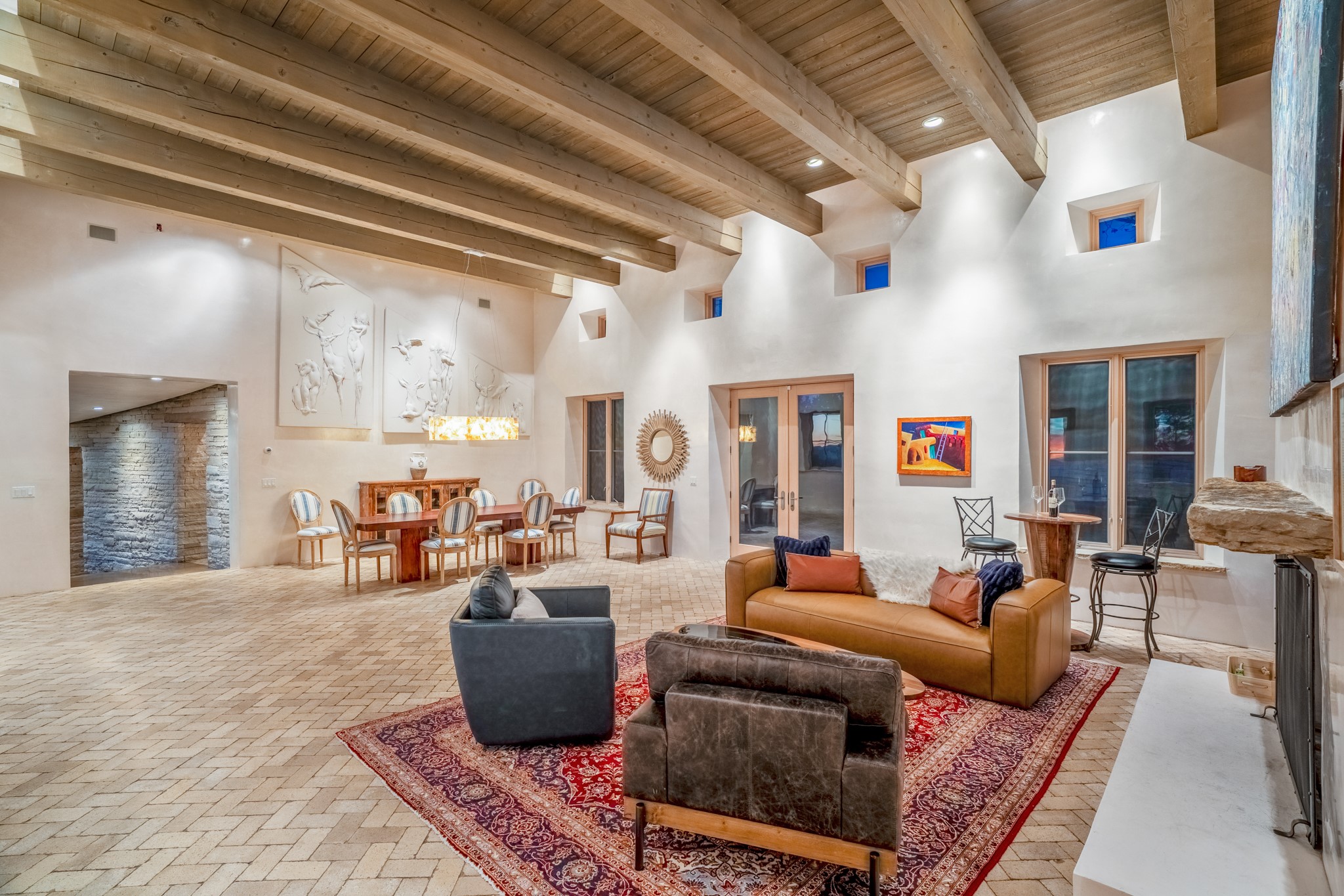 Santa Fe, New Mexico 87505, United States, 6 Bedrooms Bedrooms, ,4 BathroomsBathrooms,Residential,Active,123281