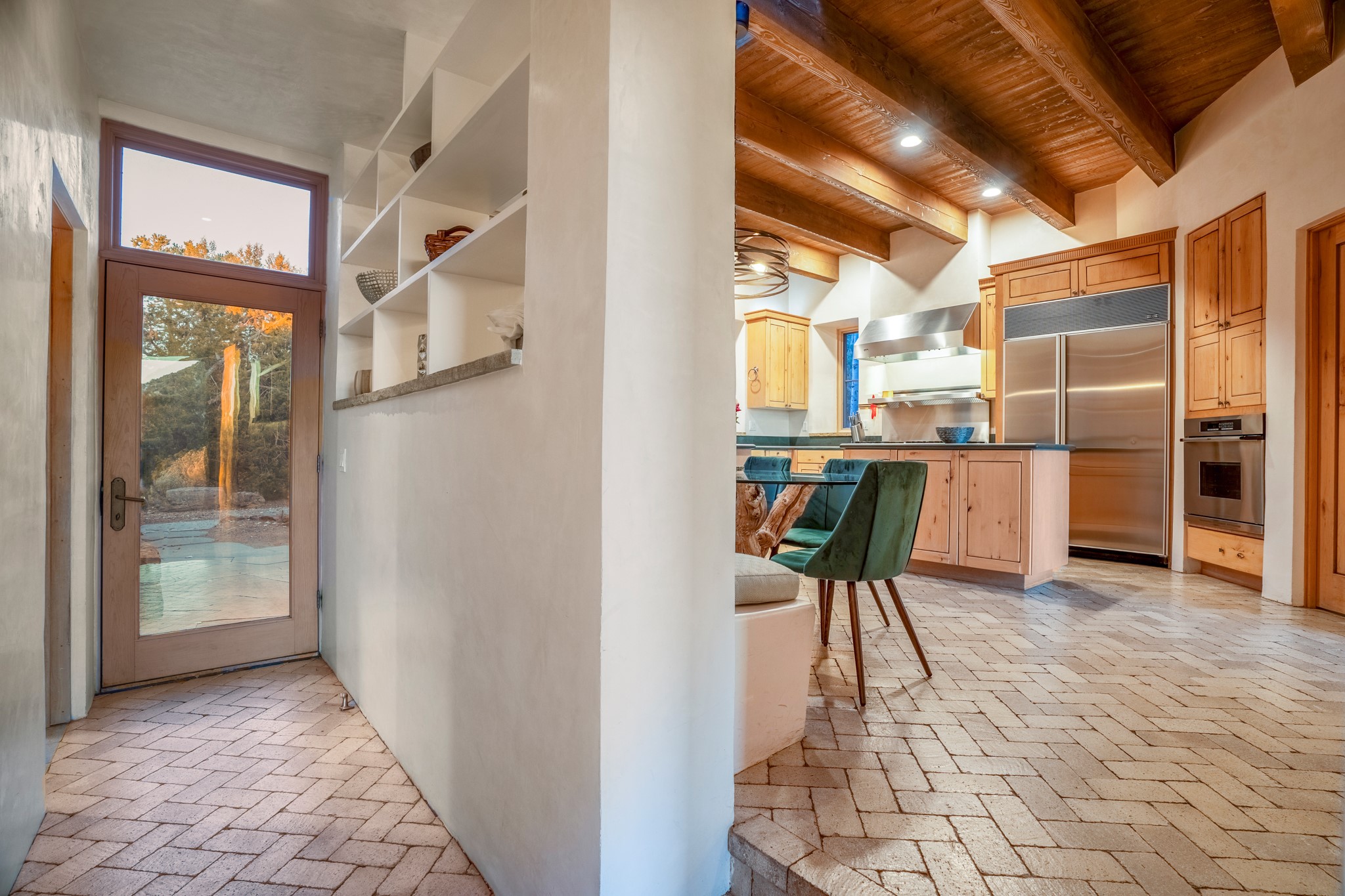 Santa Fe, New Mexico 87505, United States, 6 Bedrooms Bedrooms, ,4 BathroomsBathrooms,Residential,Active,123281
