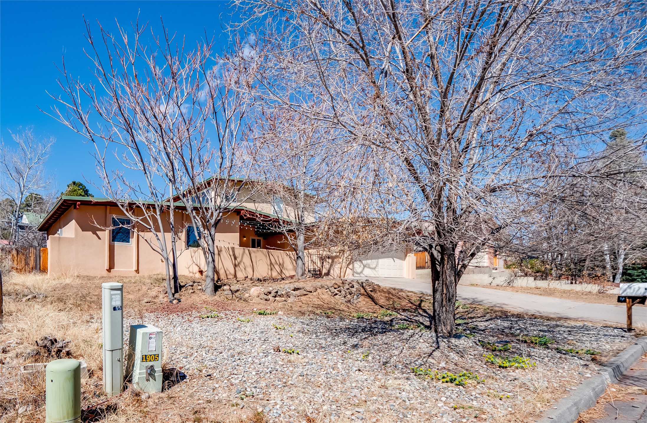 1915 Camino Mora, Los Alamos, New Mexico image 2